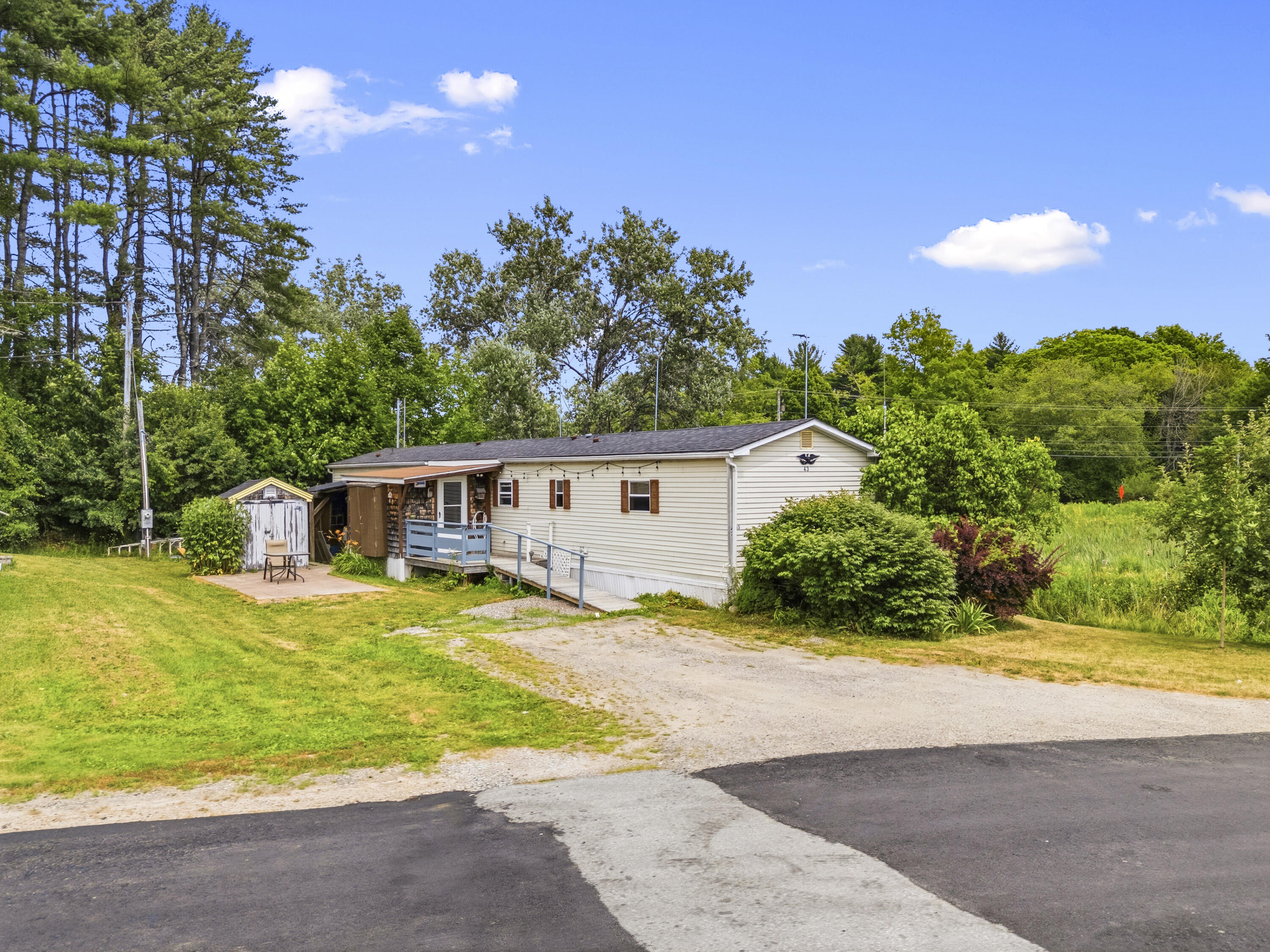 43 Medomak Mobile Home Park 43 Property Photo 1
