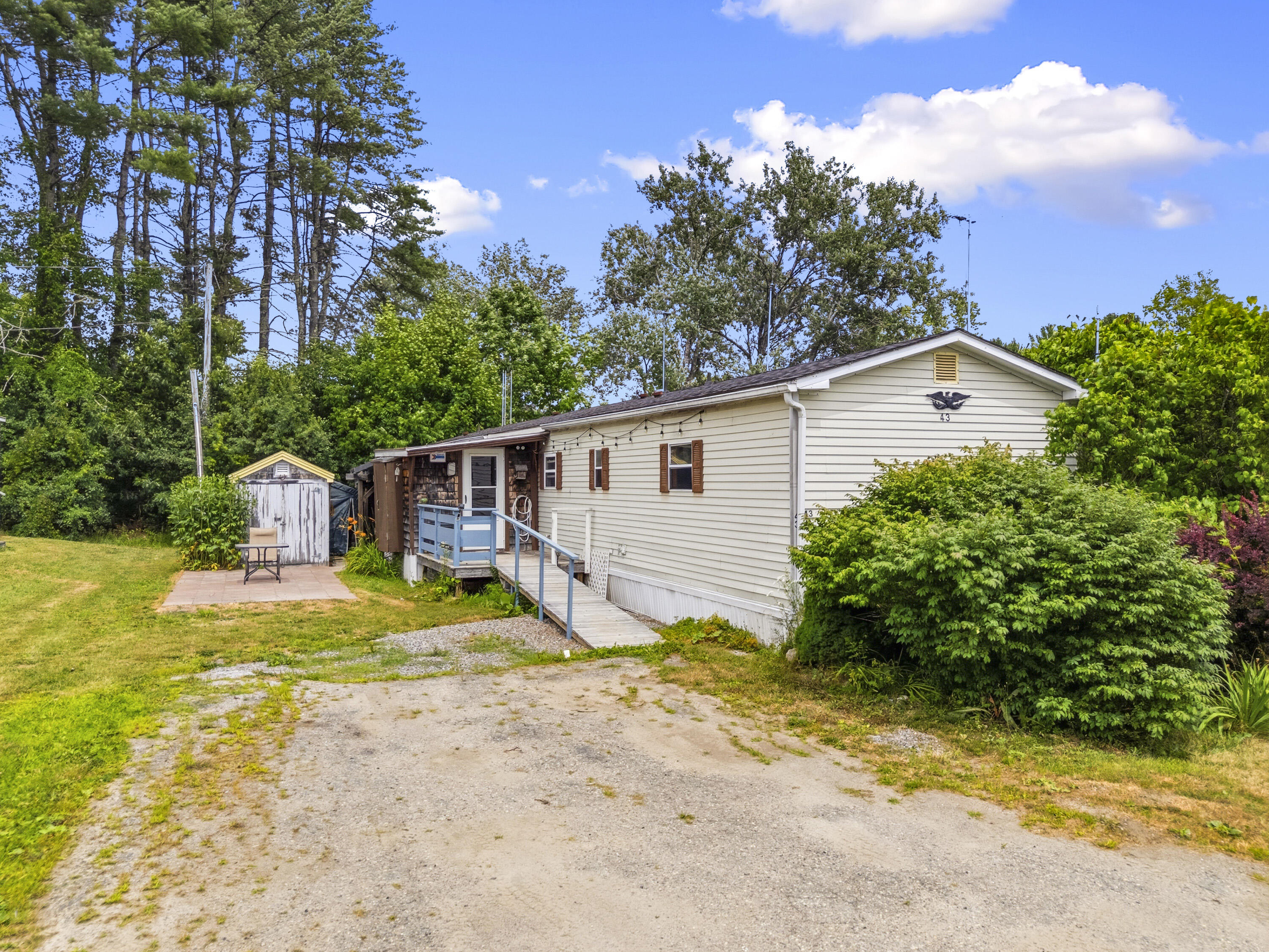 43 Medomak Mobile Home Park 43 Property Photo 3