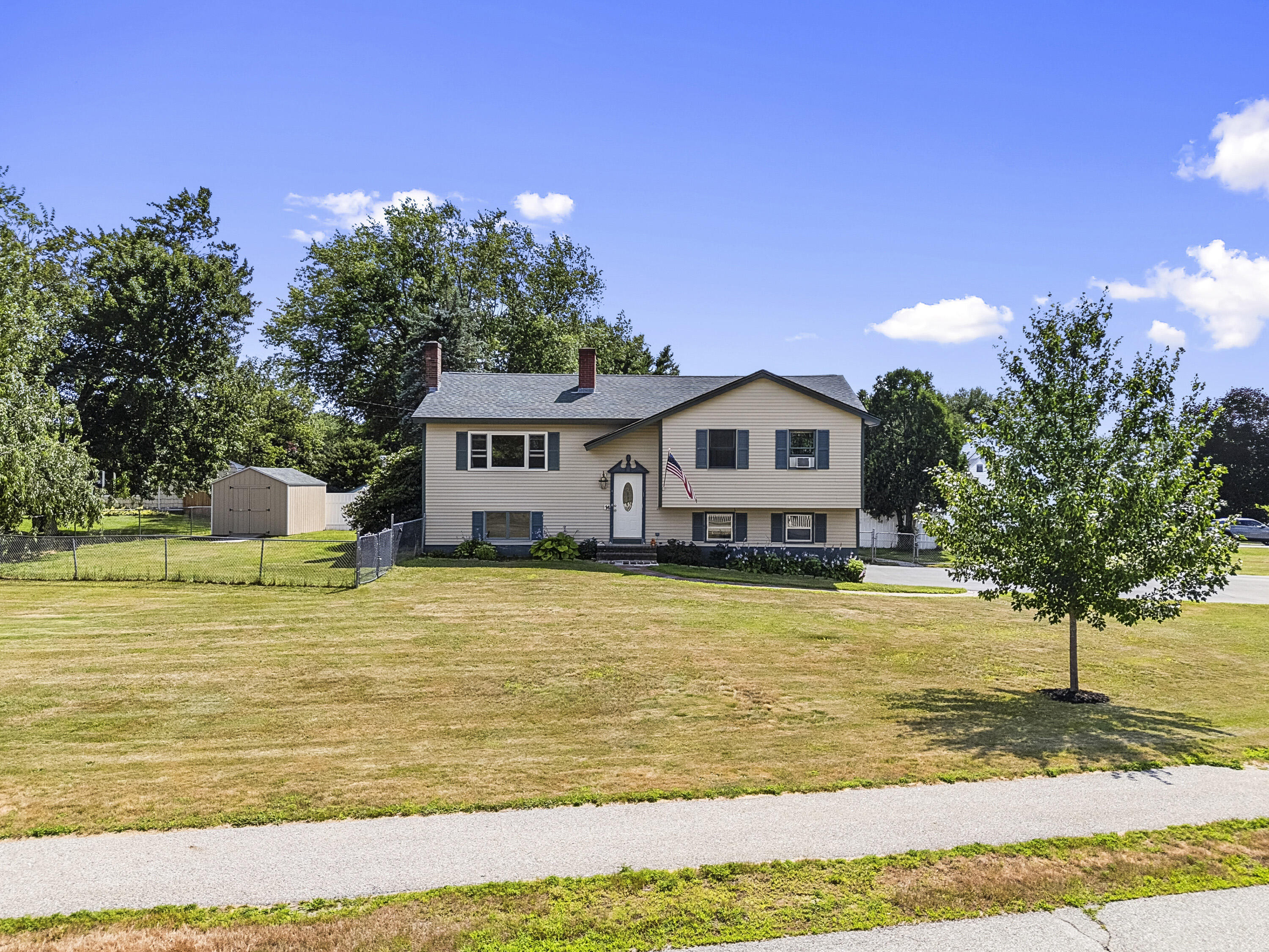 14 Douglas Avenue Property Photo 7