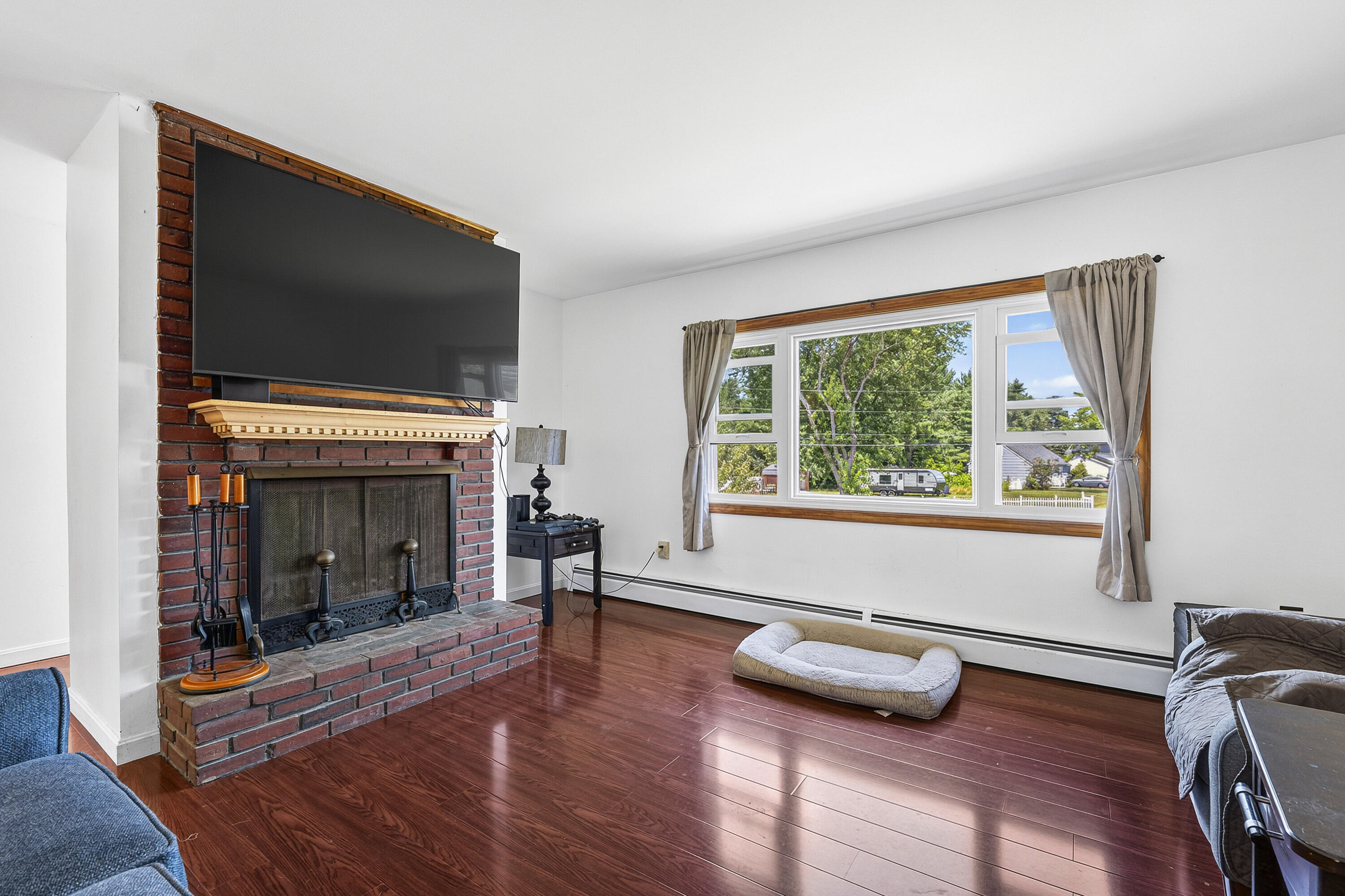 14 Douglas Avenue Property Photo 11