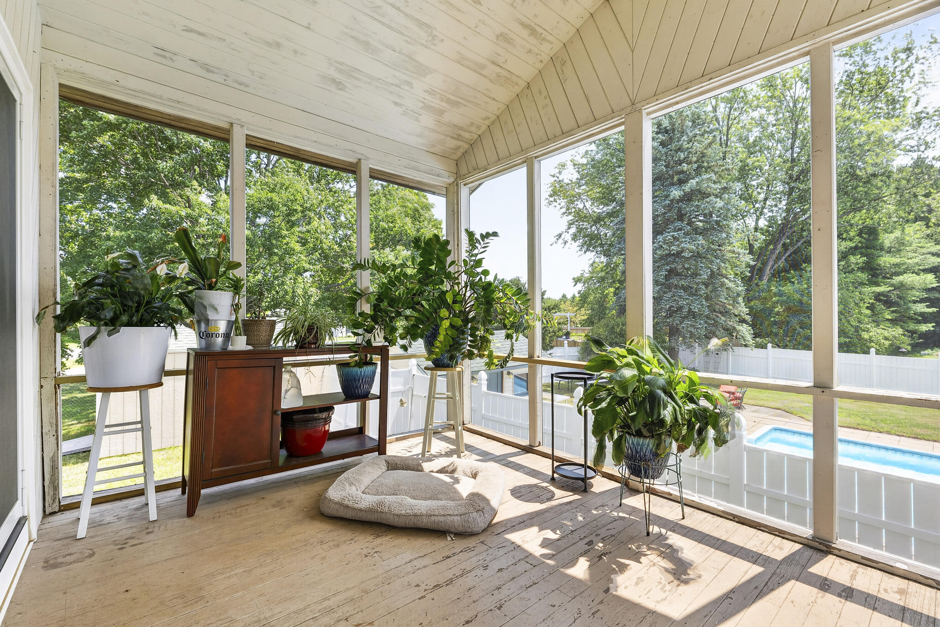 14 Douglas Avenue Property Photo 17