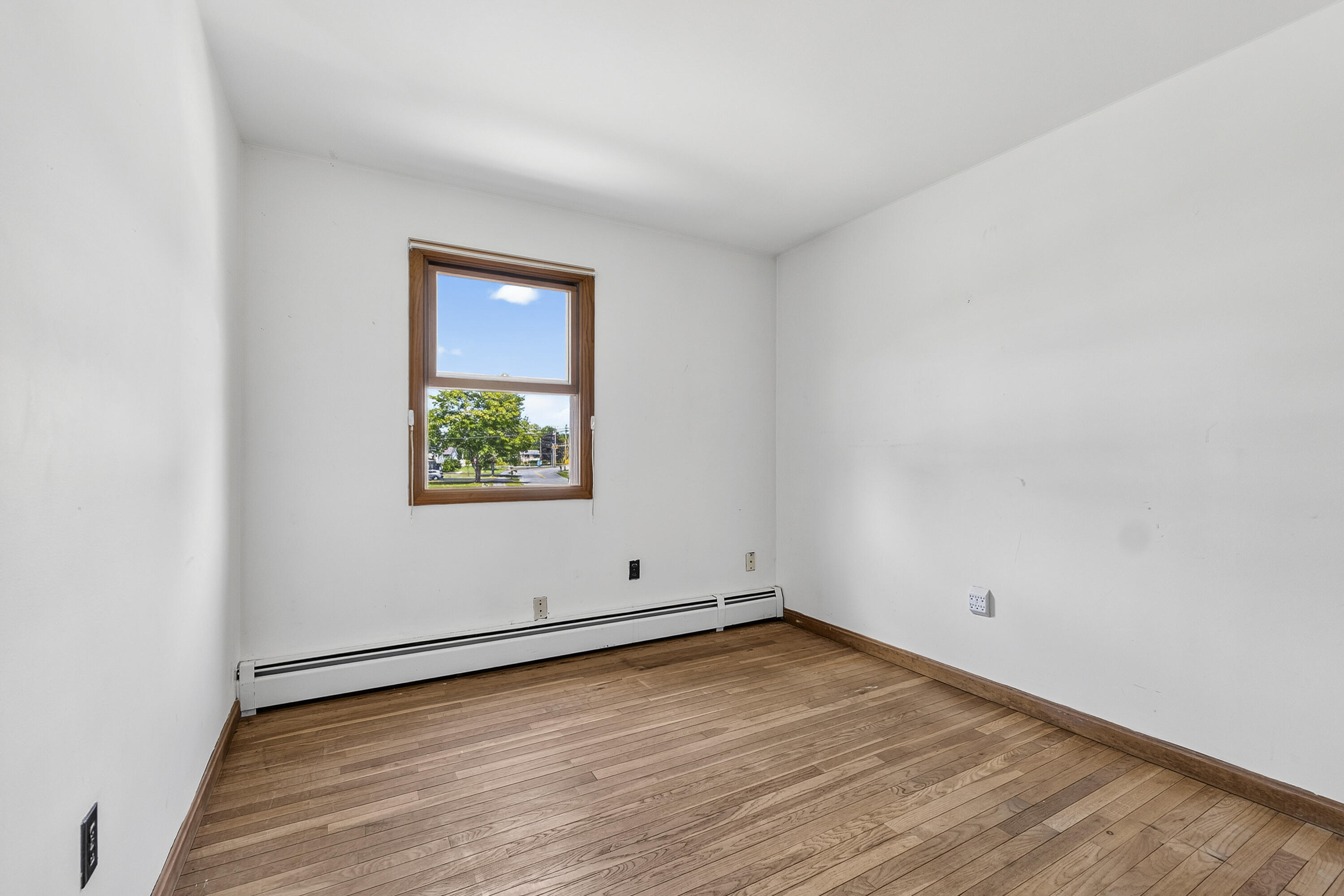 14 Douglas Avenue Property Photo 29