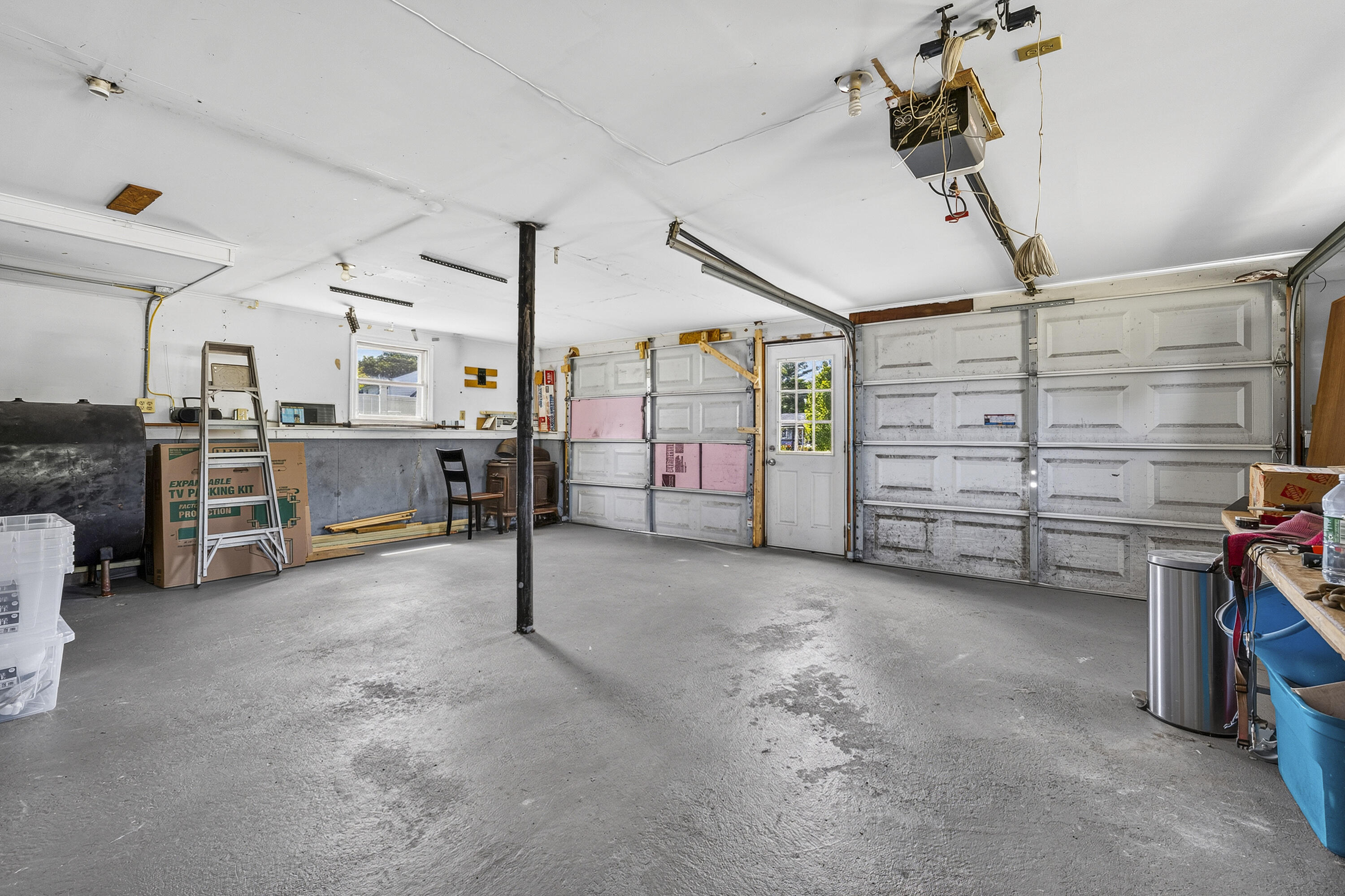 14 Douglas Avenue Property Photo 37