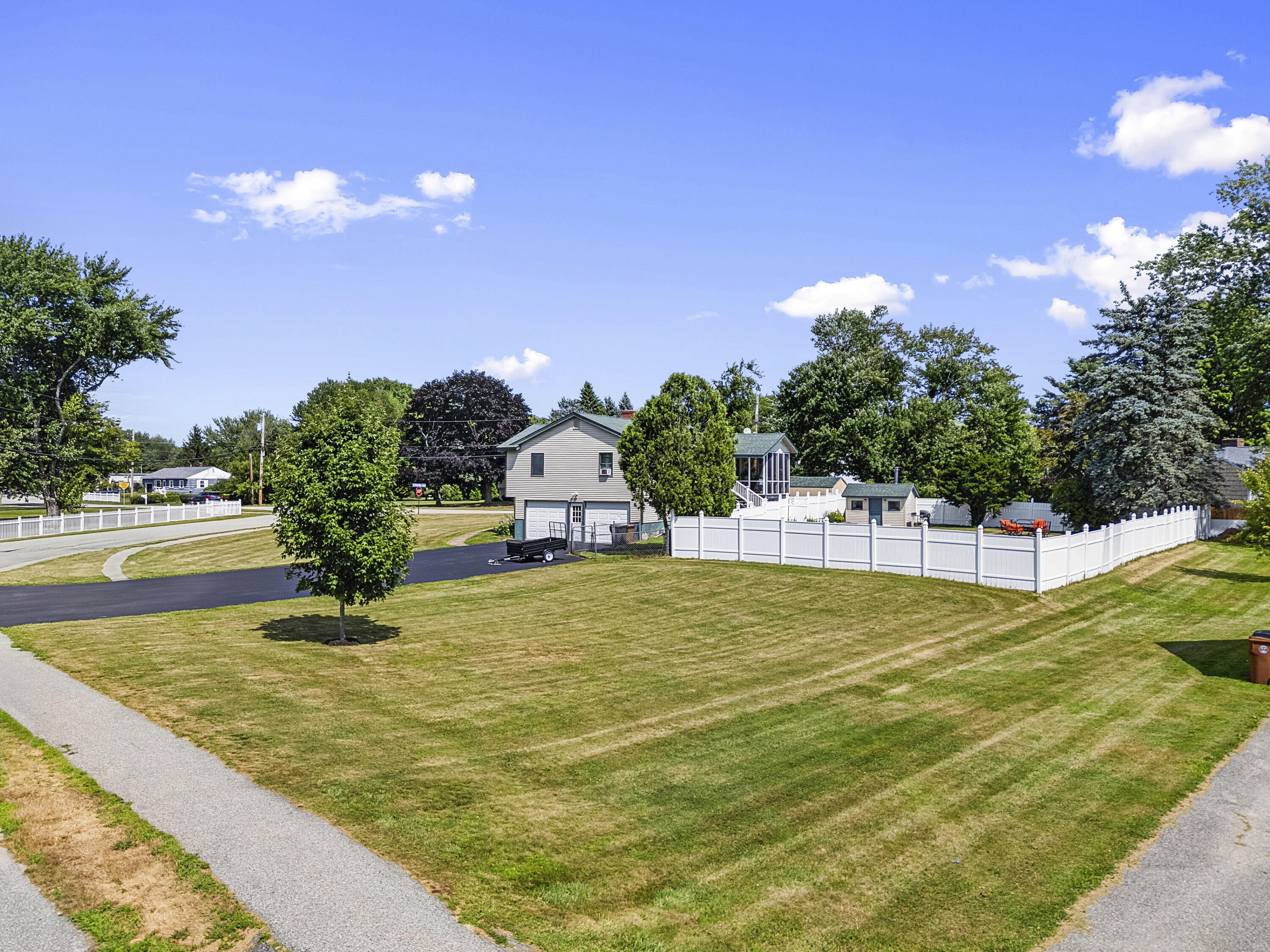 14 Douglas Avenue Property Photo 45