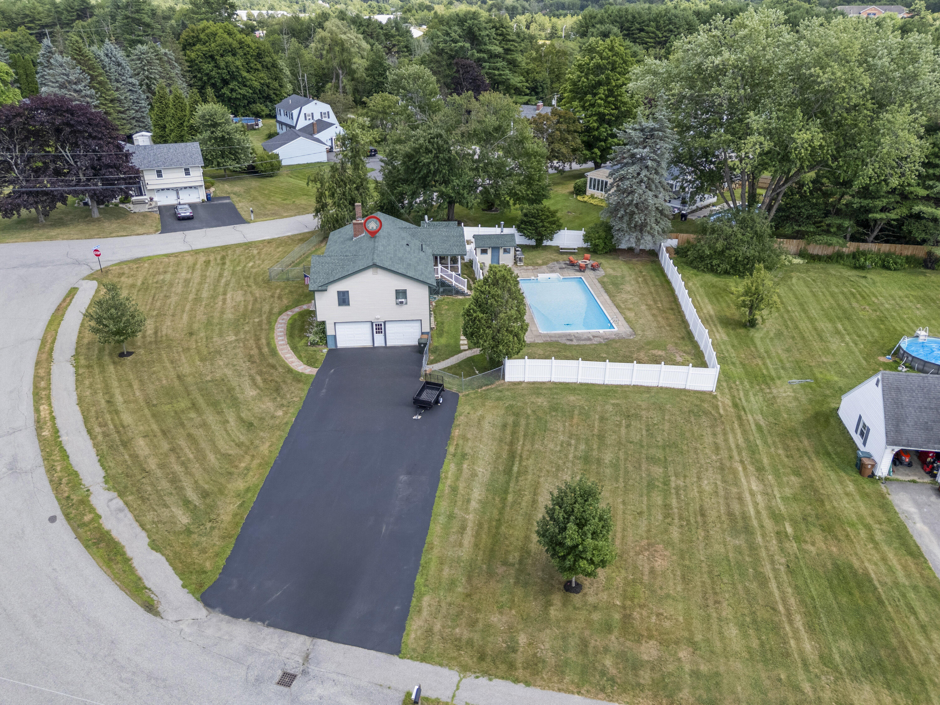 14 Douglas Avenue Property Photo 55