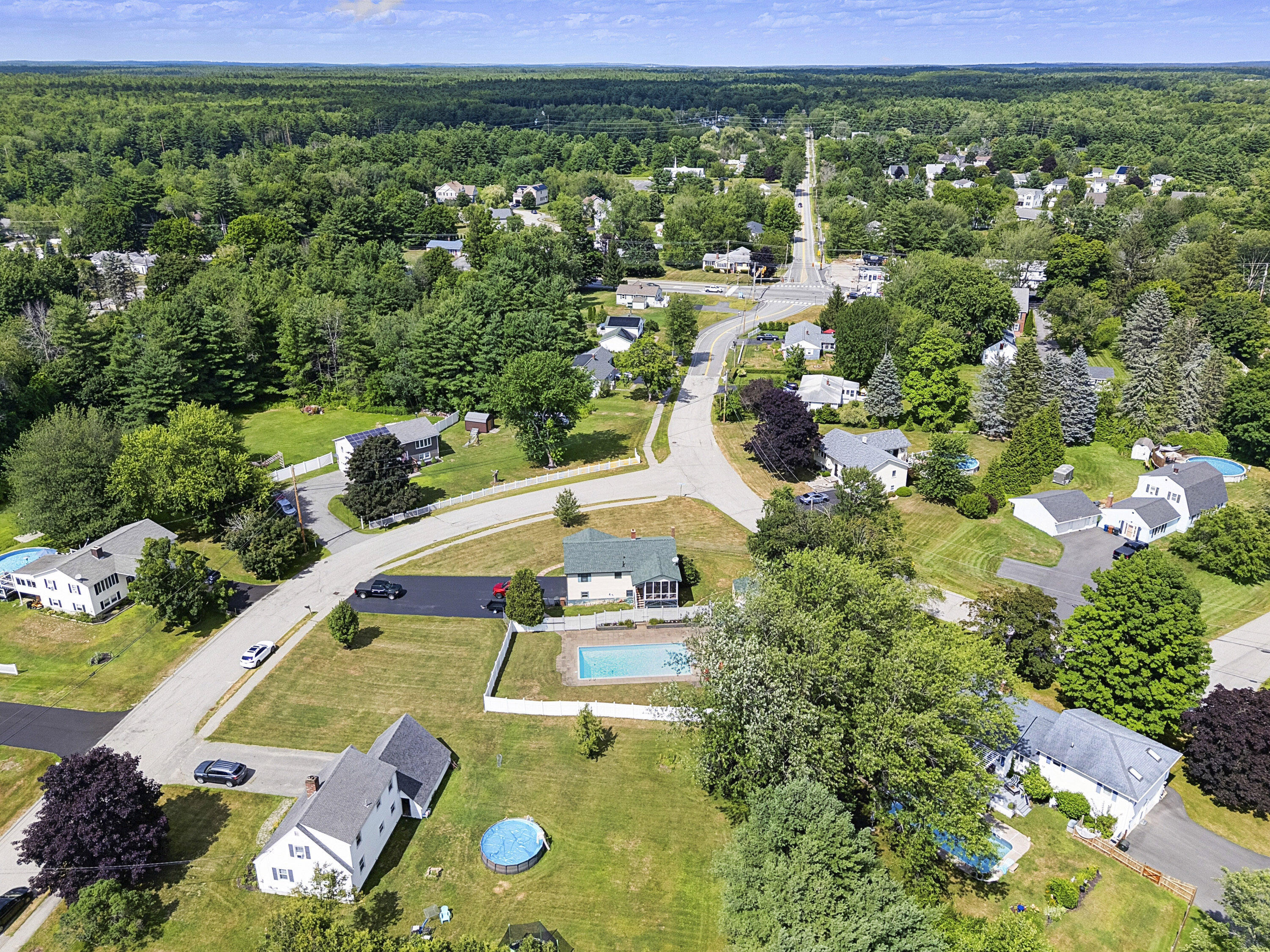 14 Douglas Avenue Property Photo 63