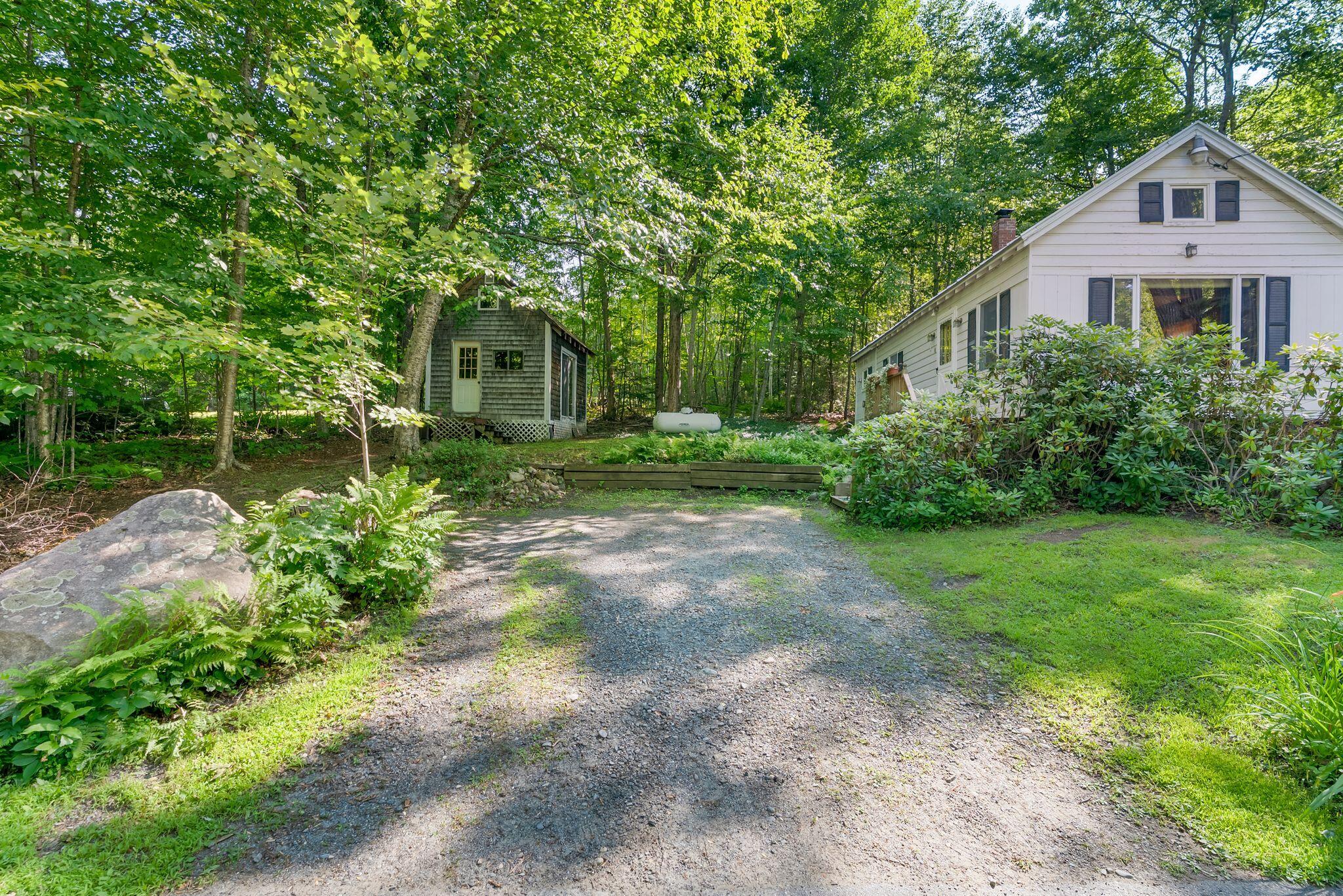 247 Lake View Drive Property Photo 4