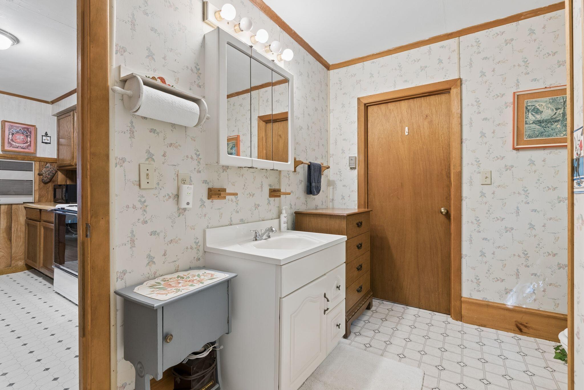 247 Lake View Drive Property Photo 16