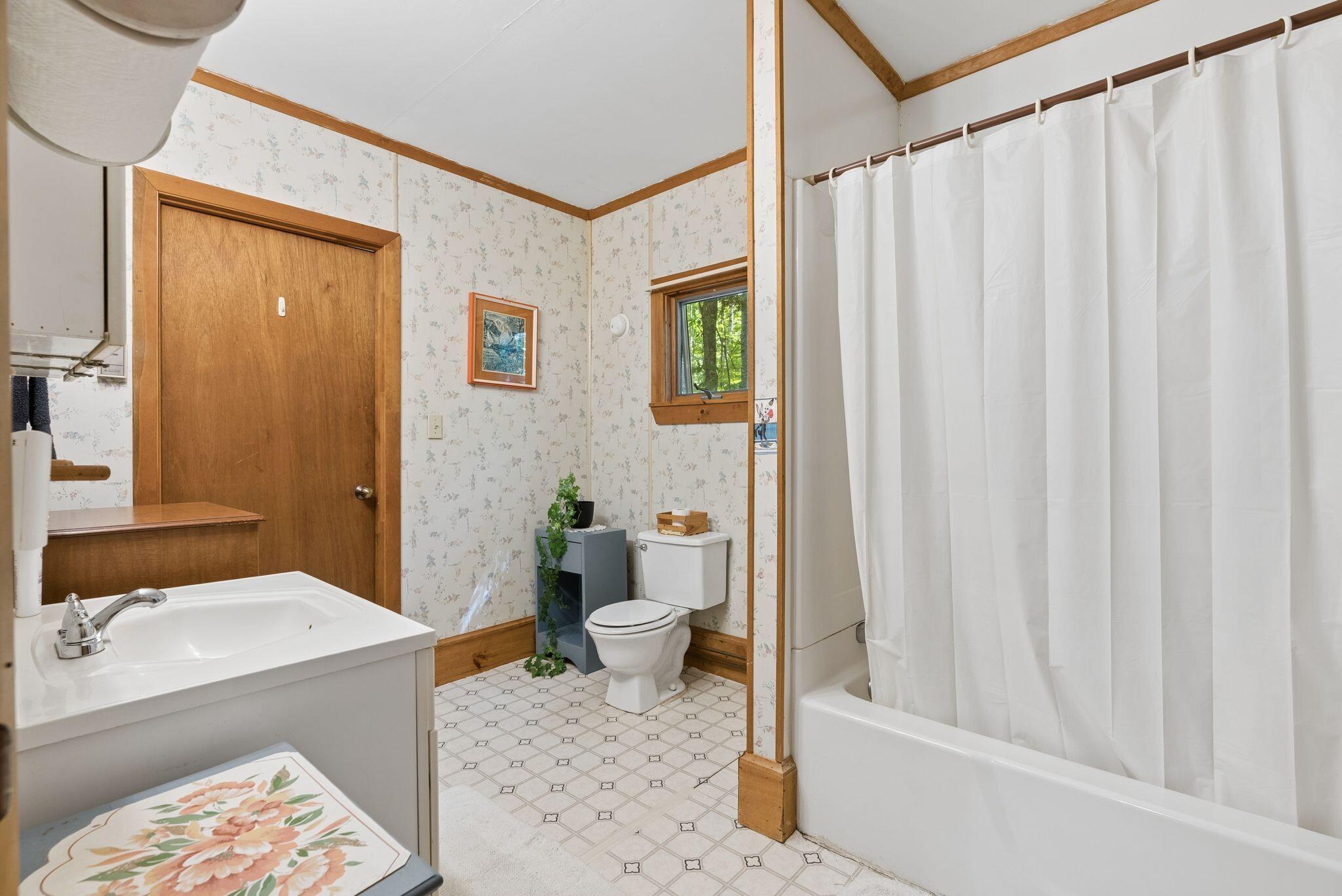 247 Lake View Drive Property Photo 17