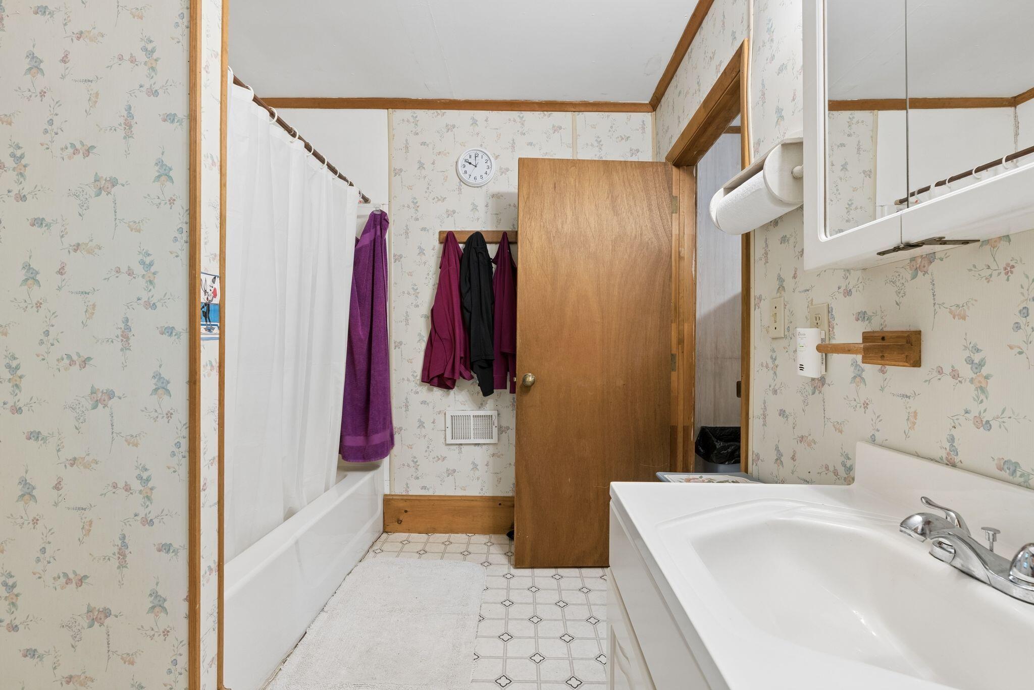 247 Lake View Drive Property Photo 18