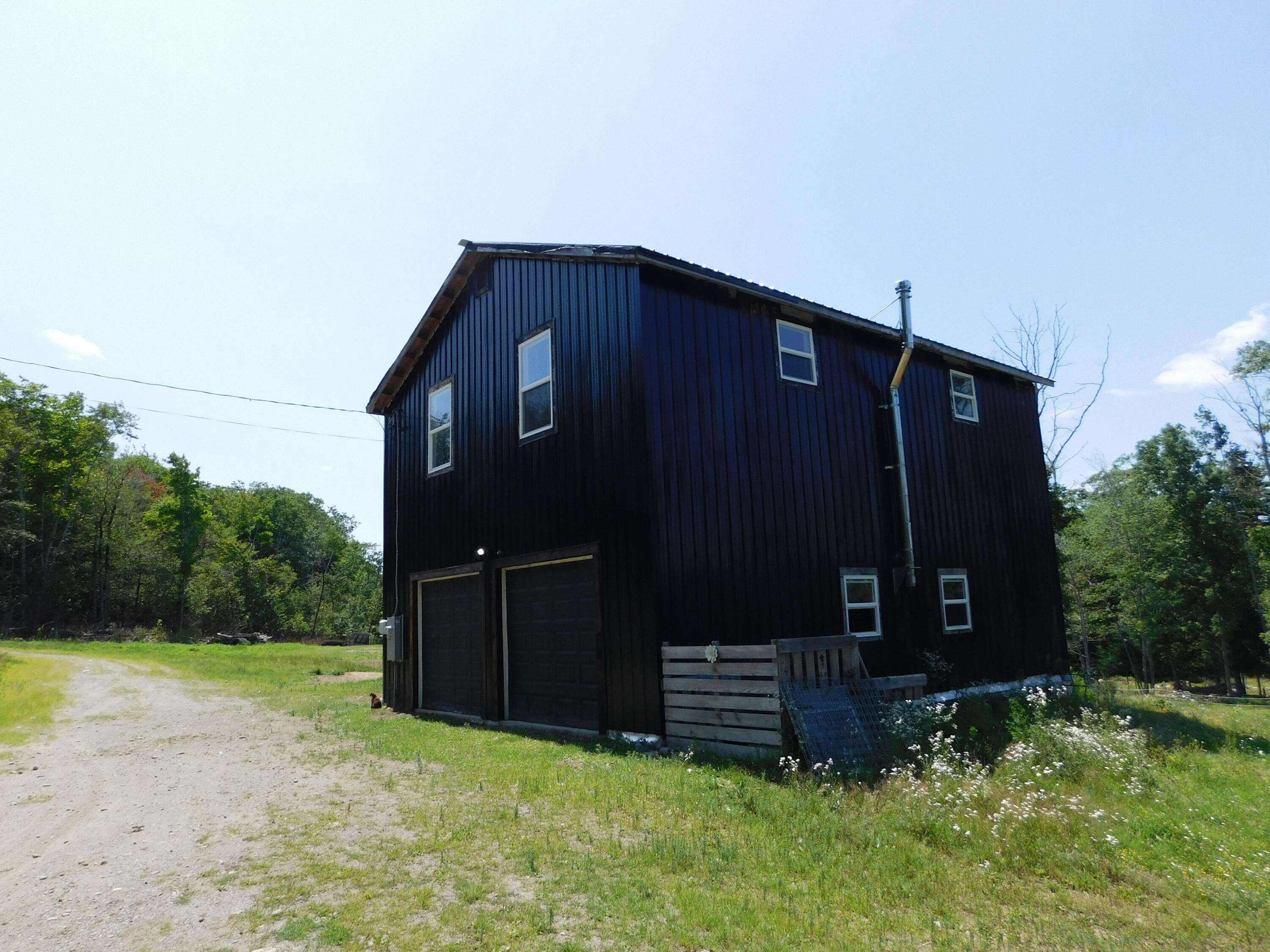 535 Betts Road Property Photo 2
