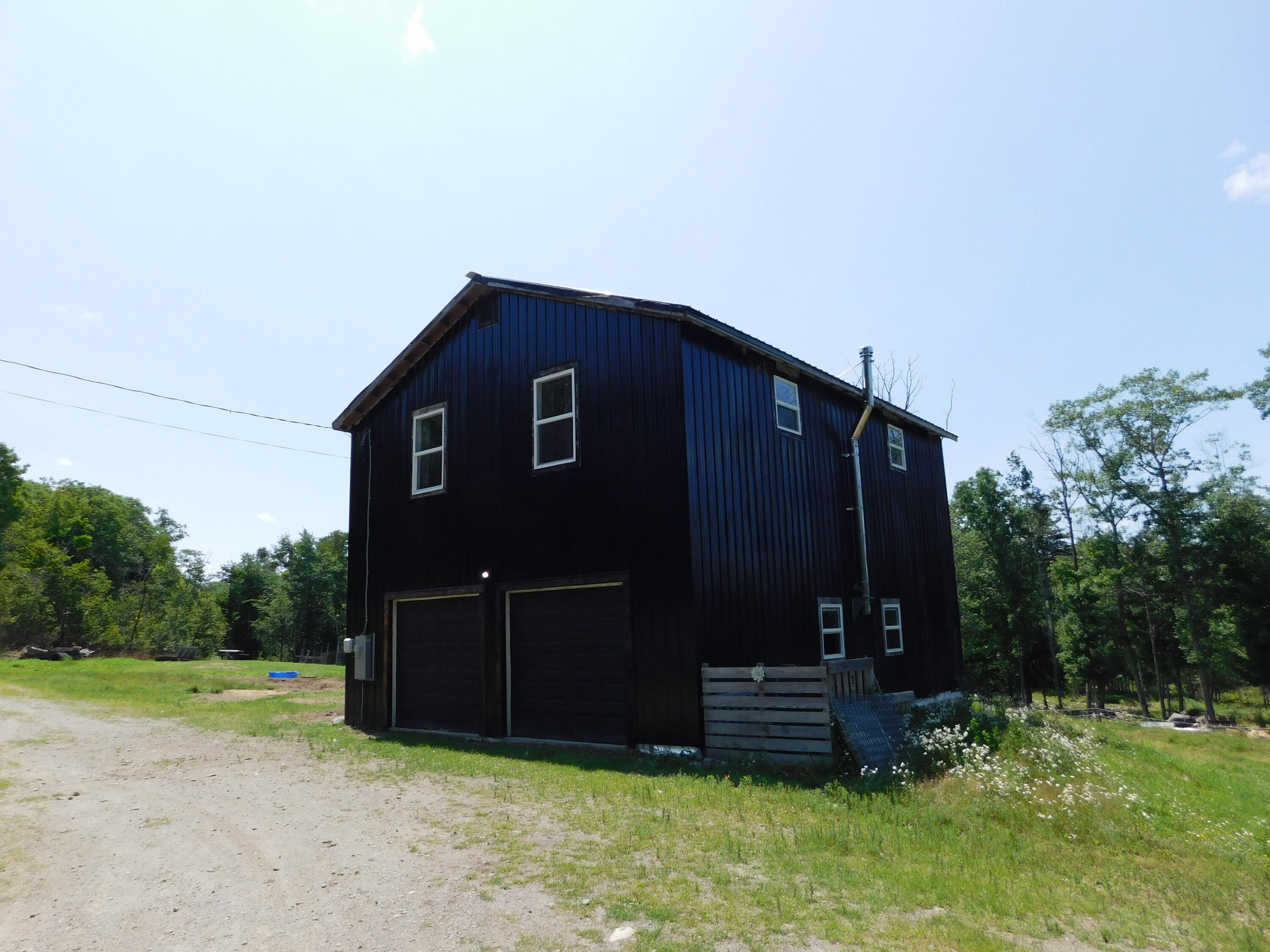 535 Betts Road Property Photo 4