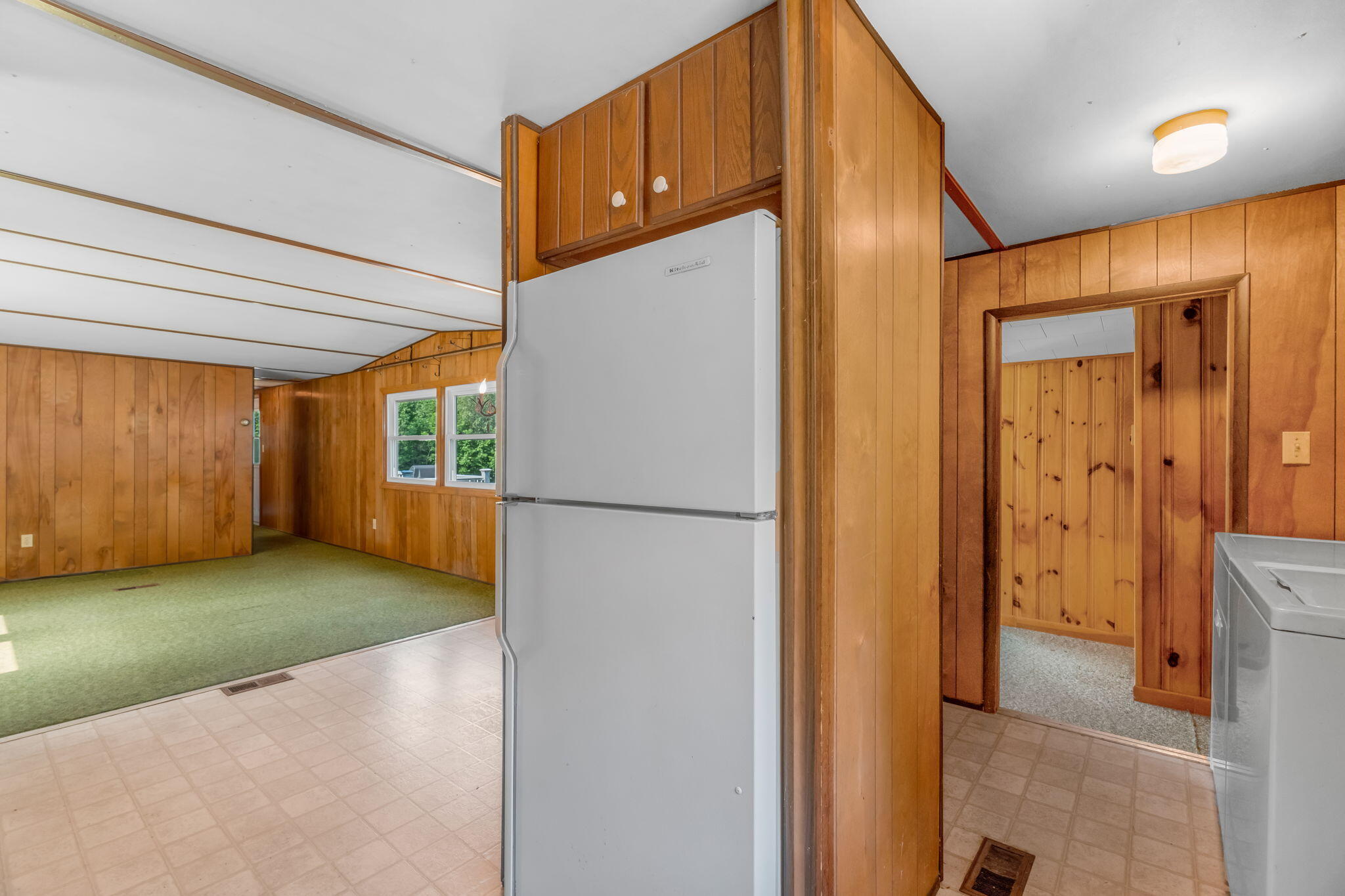 139 E Shore Road Property Photo 14