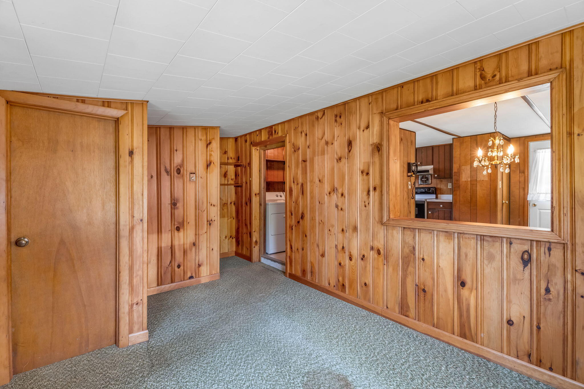 139 E Shore Road Property Photo 17