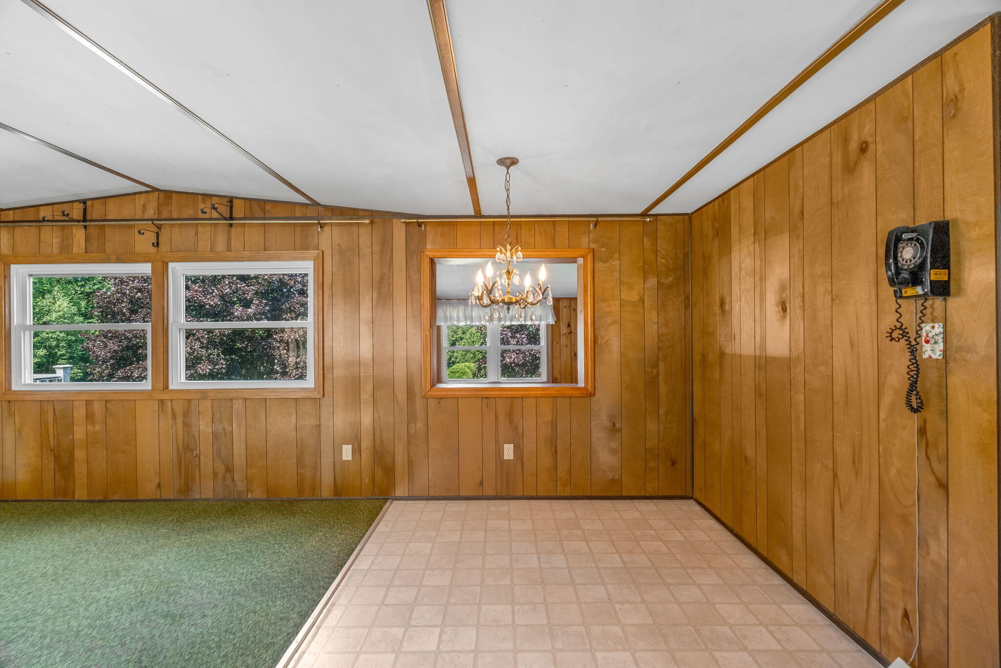 139 E Shore Road Property Photo 19