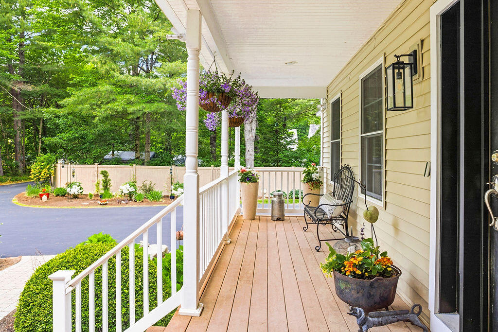 2 Beacon Street Property Photo 7