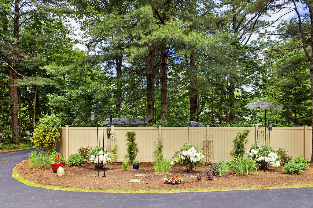 2 Beacon Street Property Photo 8