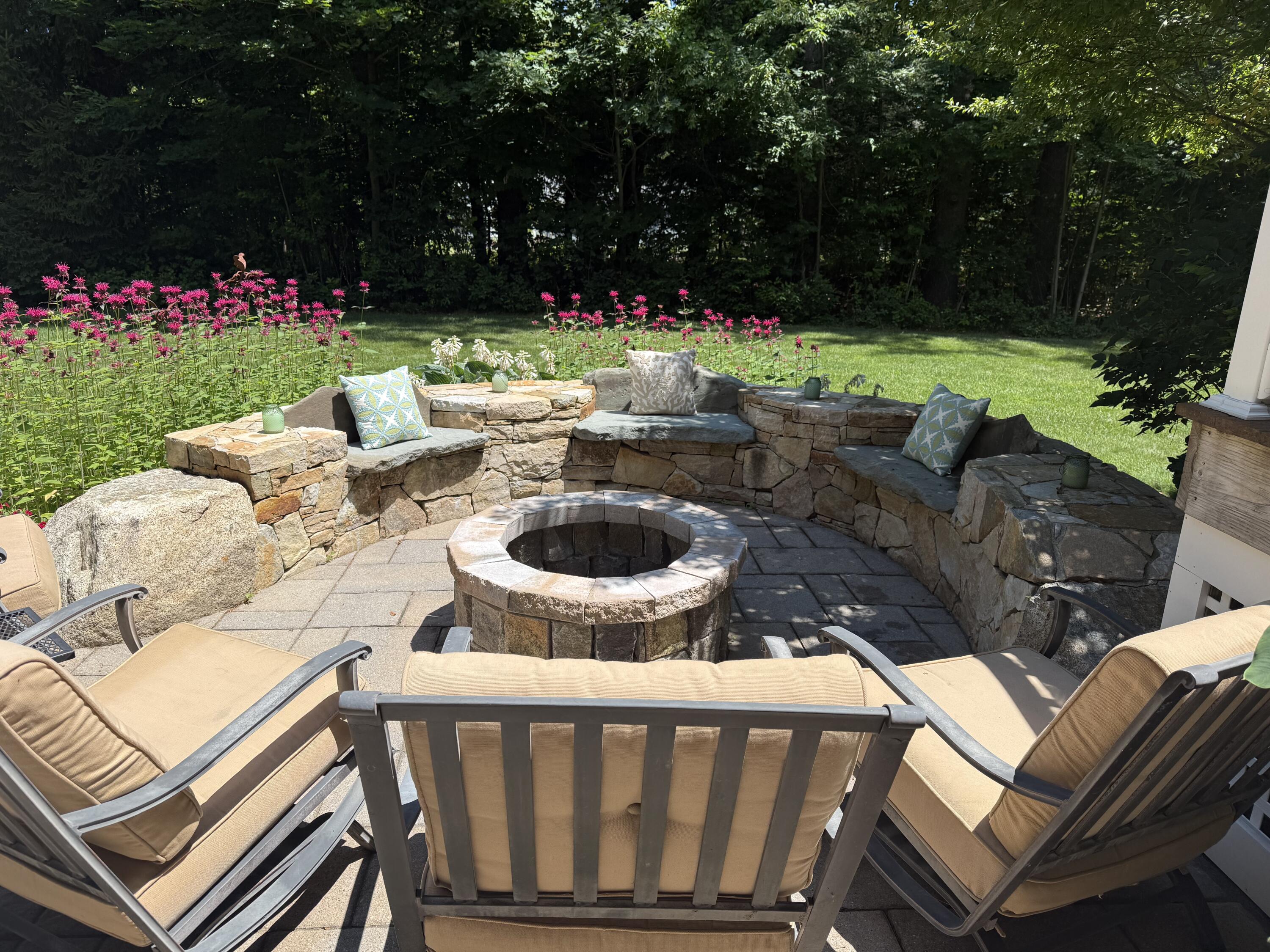 2 Beacon Street Property Photo 13