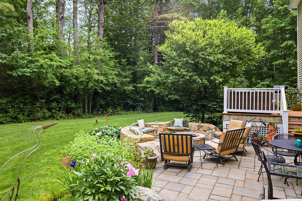 2 Beacon Street Property Photo 14