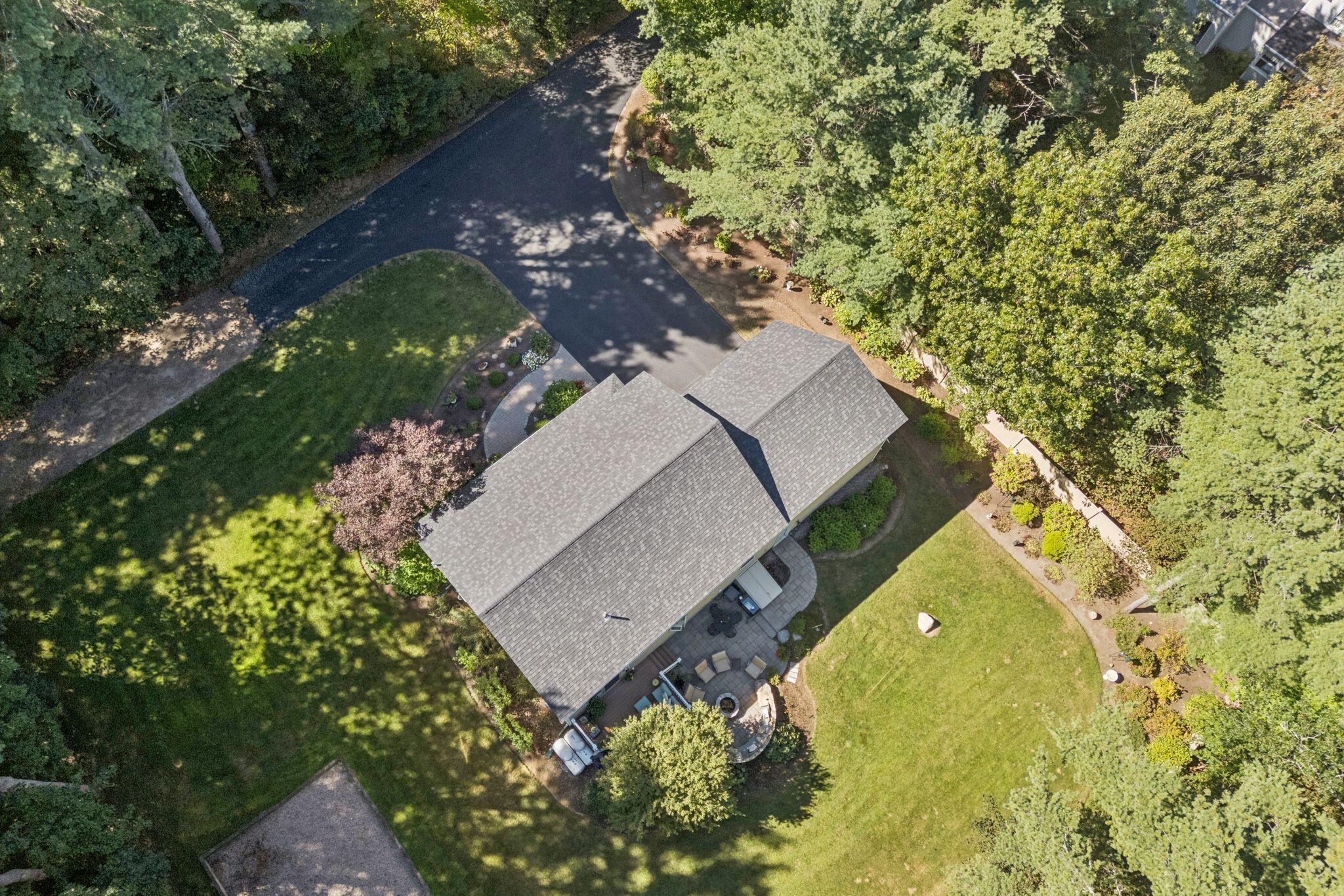2 Beacon Street Property Photo 16
