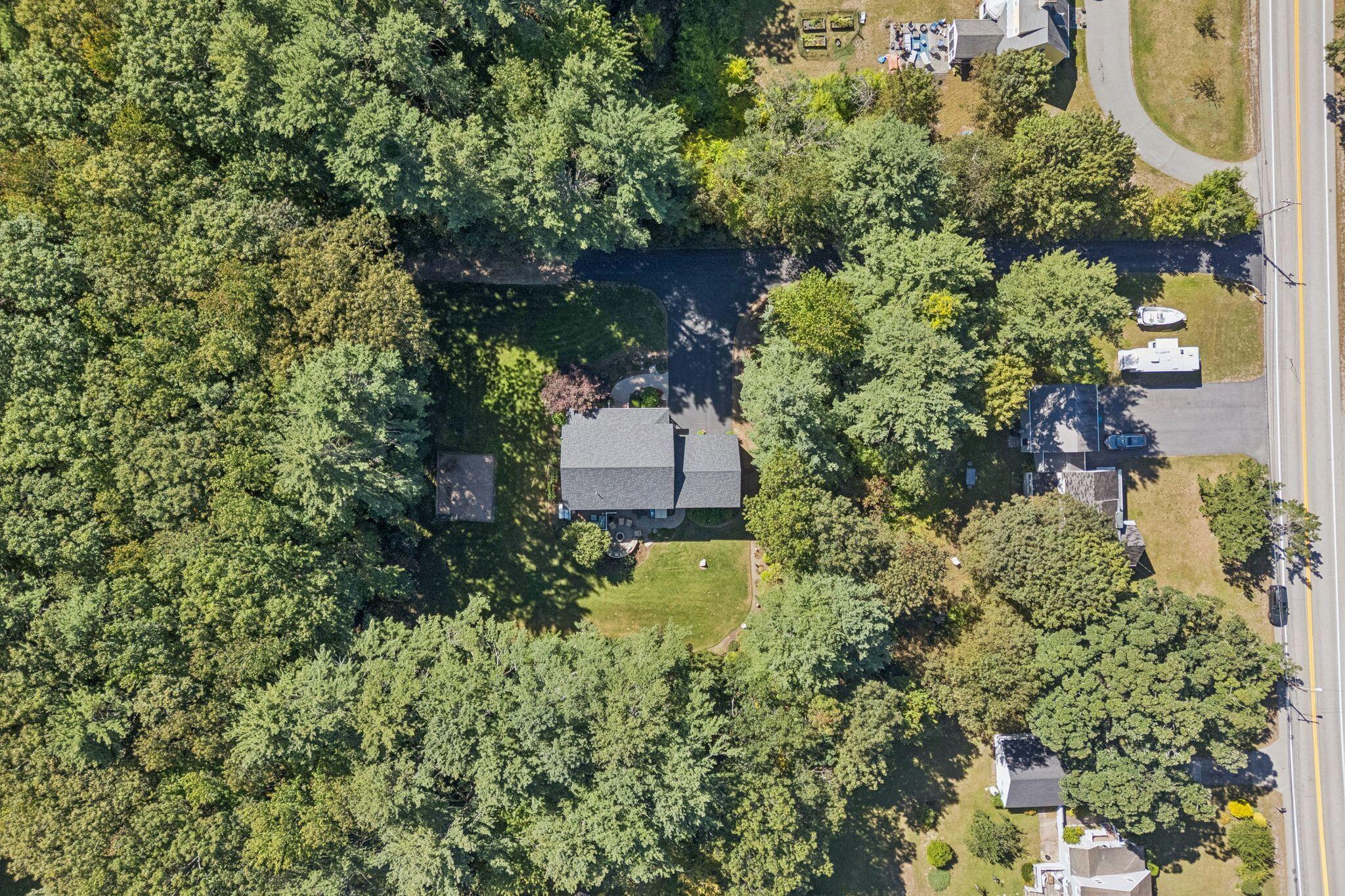 2 Beacon Street Property Photo 17