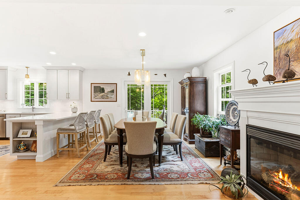 2 Beacon Street Property Photo 24