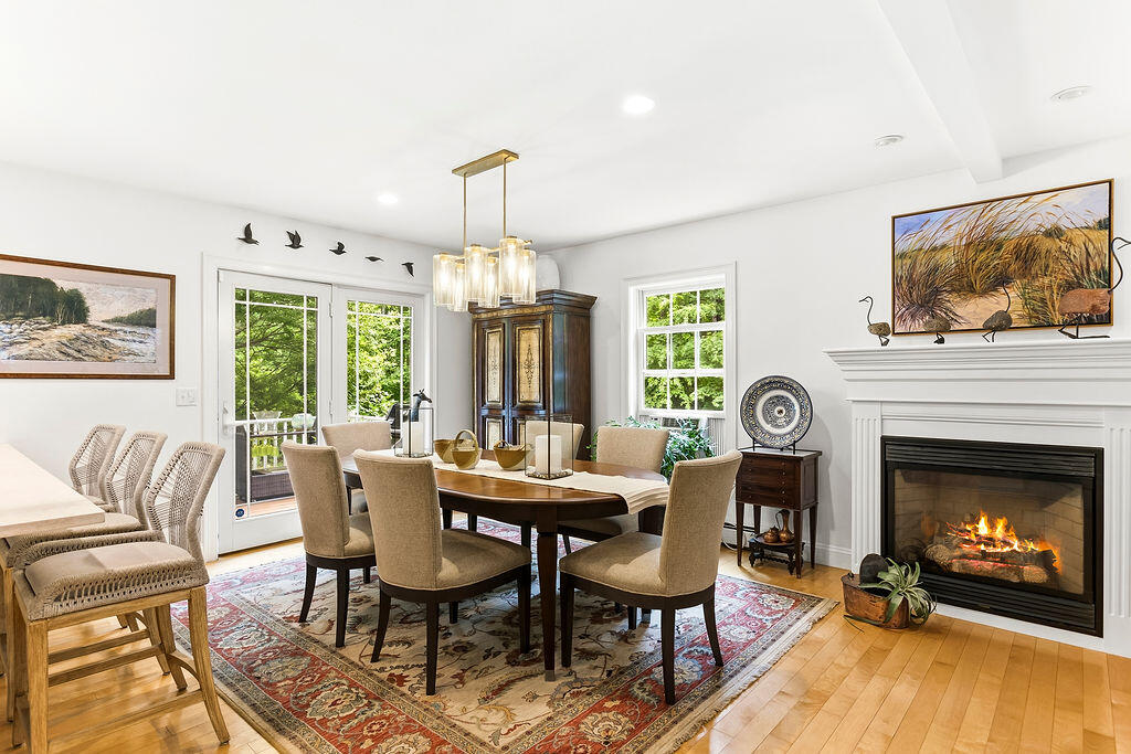 2 Beacon Street Property Photo 27