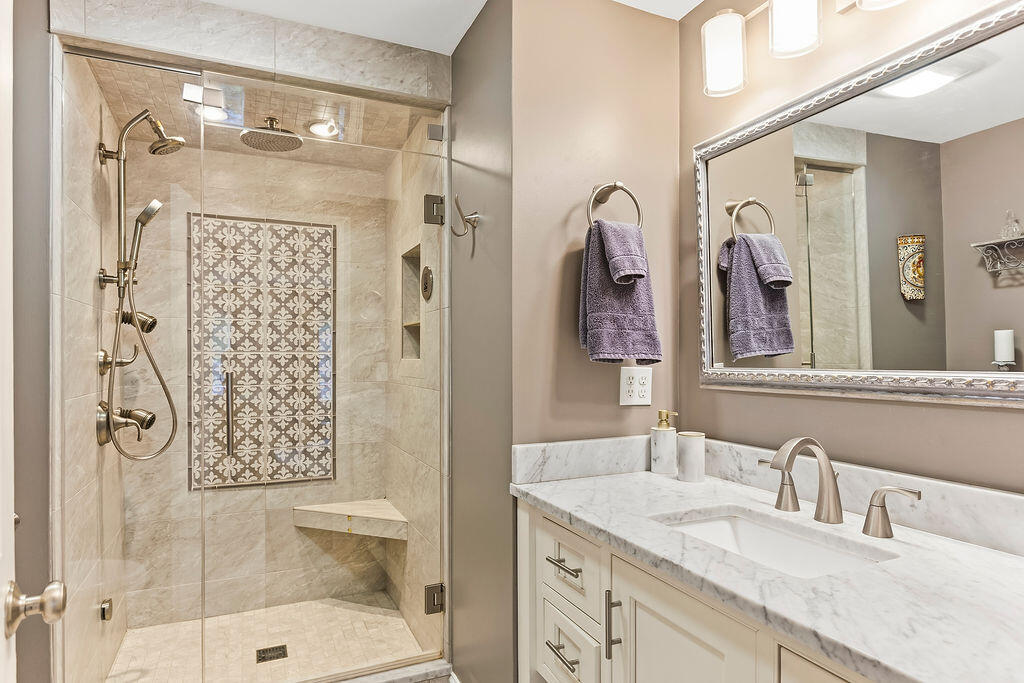2 Beacon Street Property Photo 38