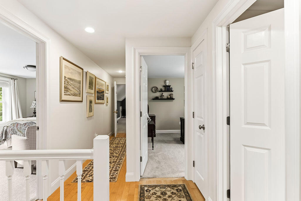 2 Beacon Street Property Photo 39