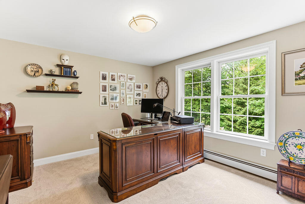 2 Beacon Street Property Photo 40