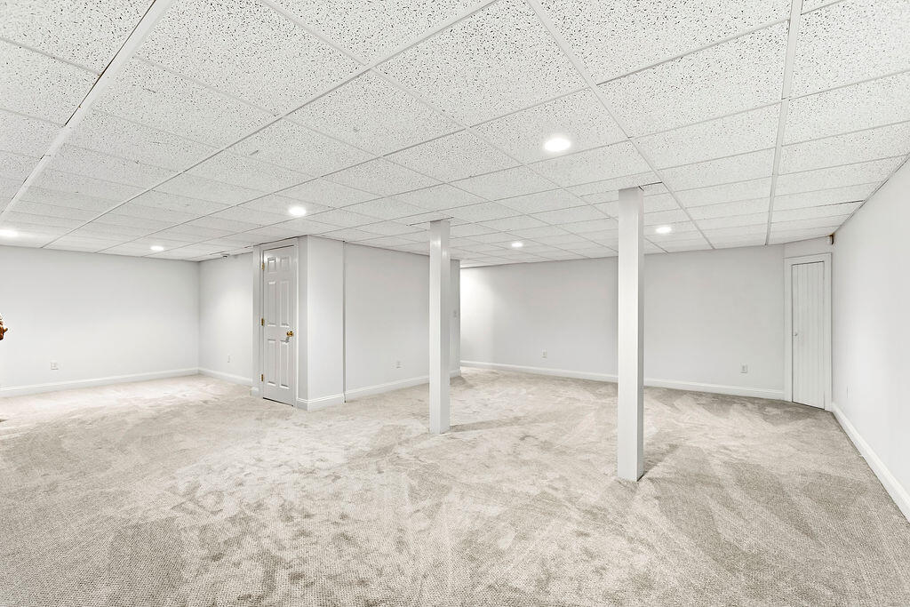2 Beacon Street Property Photo 50