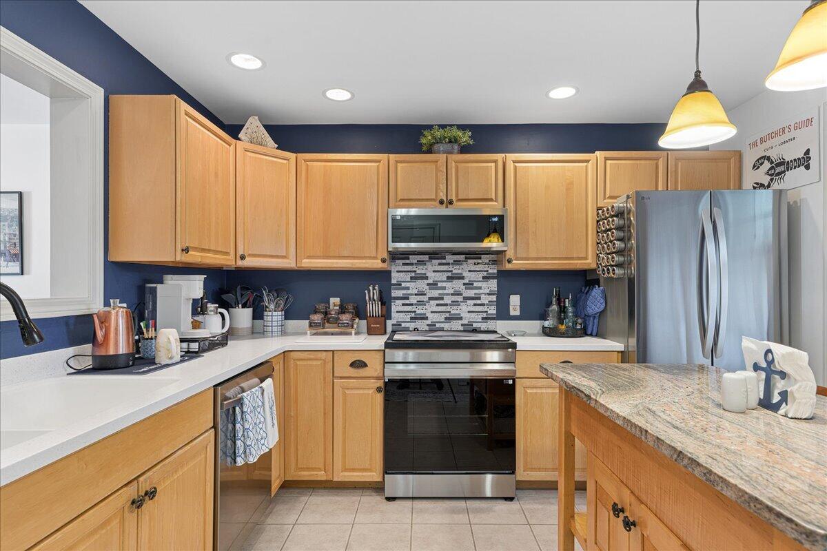 18 Harbor View Drive 18 Property Photo 3