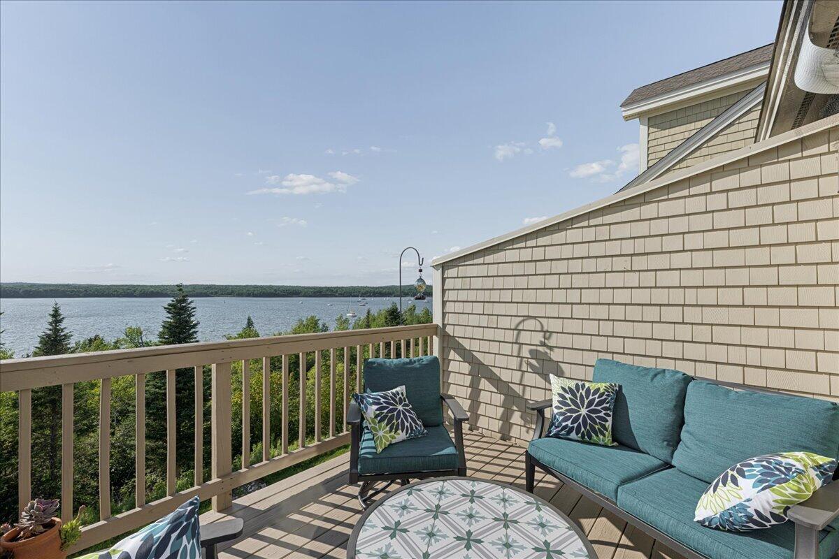 18 Harbor View Drive 18 Property Photo 11