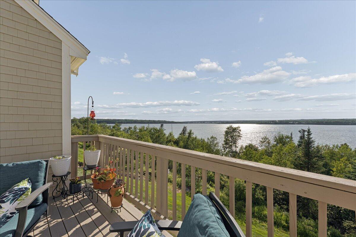 18 Harbor View Drive 18 Property Photo 12