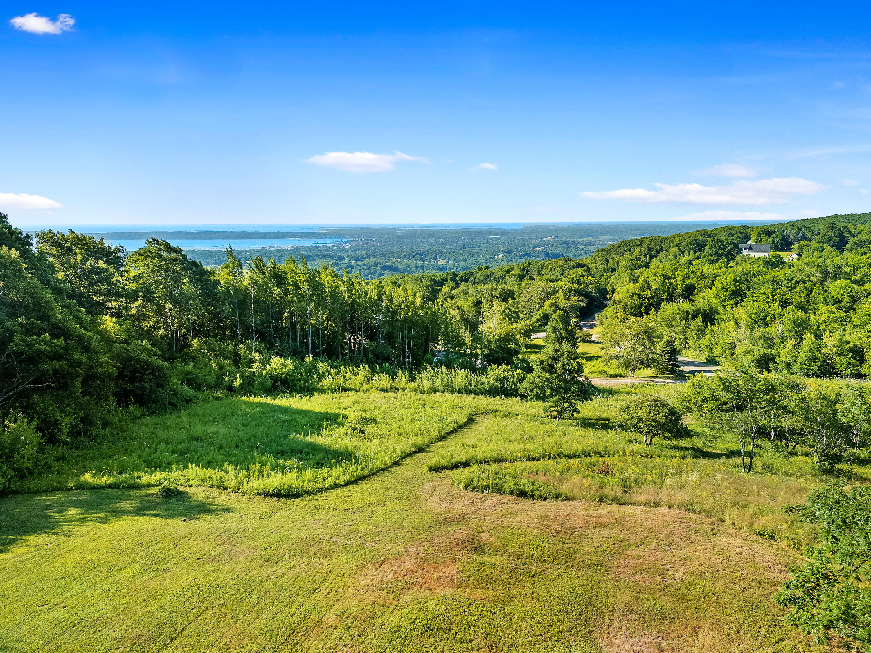 2 Sunrise Summit Property Photo 1