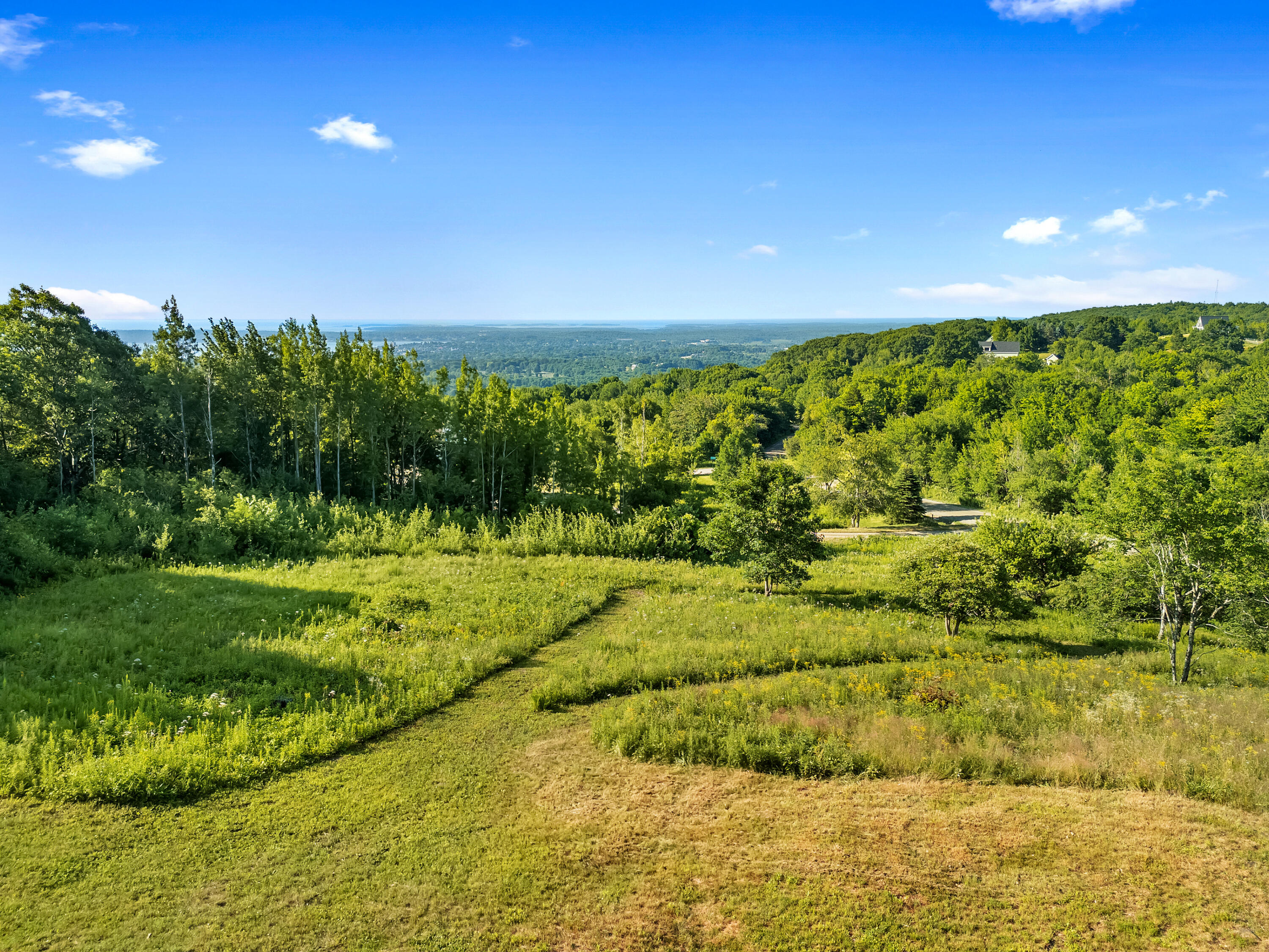 2 Sunrise Summit Property Photo 10