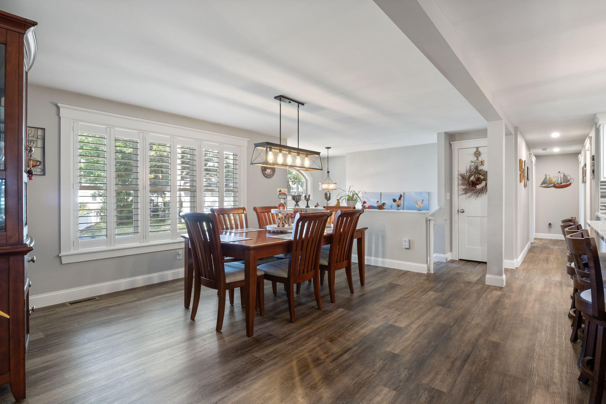 6 Bower Lane Property Photo 9