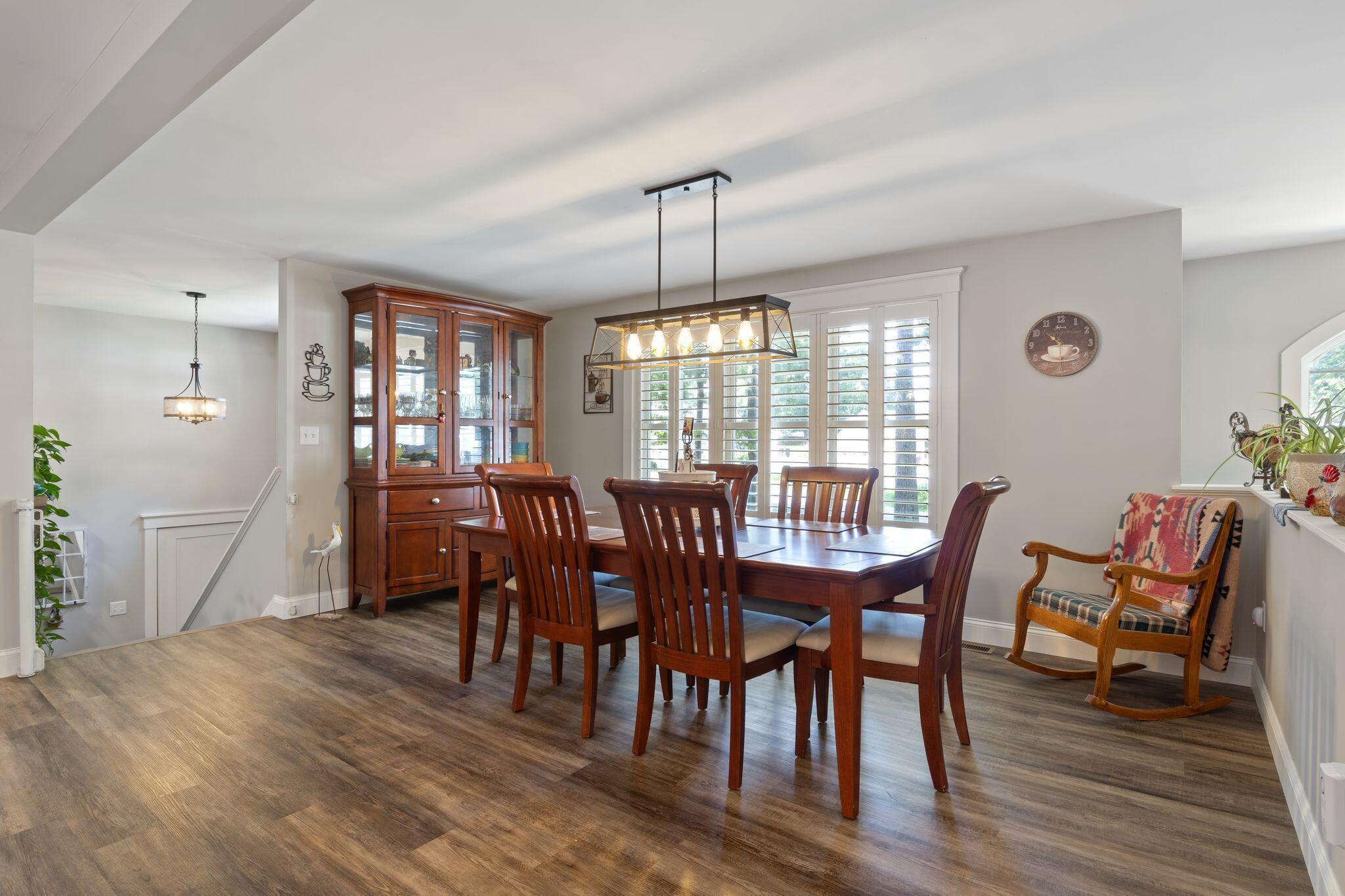 6 Bower Lane Property Photo 10