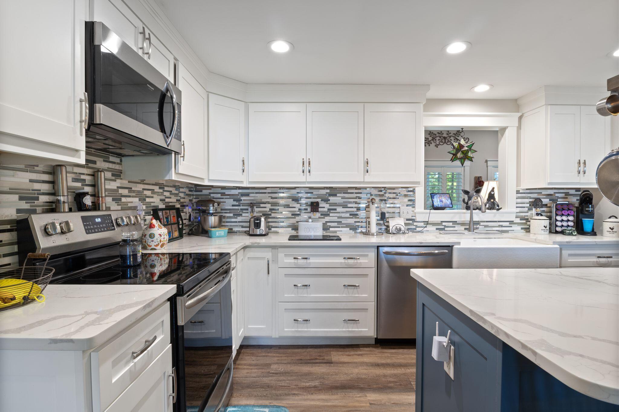 6 Bower Lane Property Photo 15
