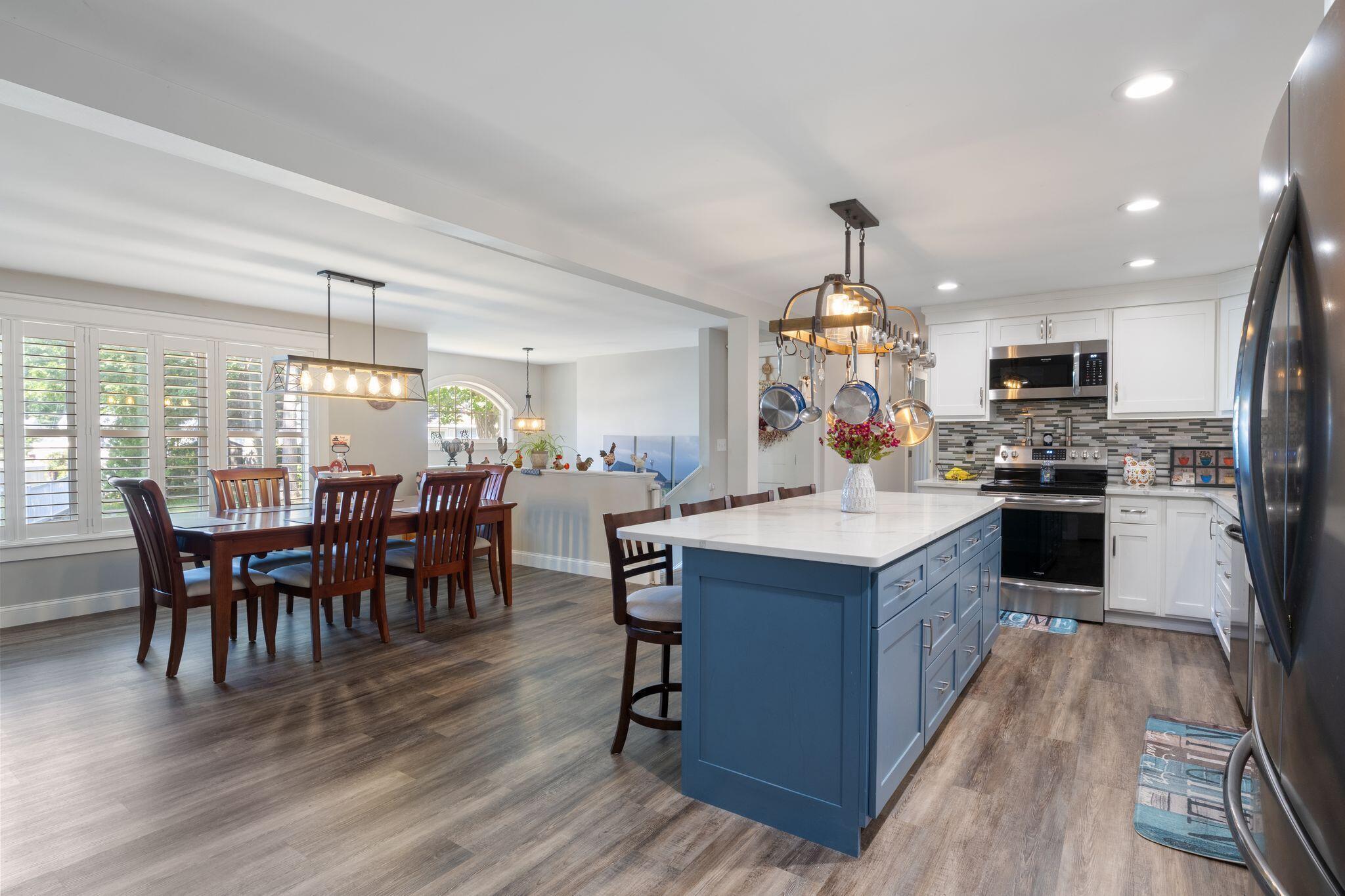 6 Bower Lane Property Photo 18