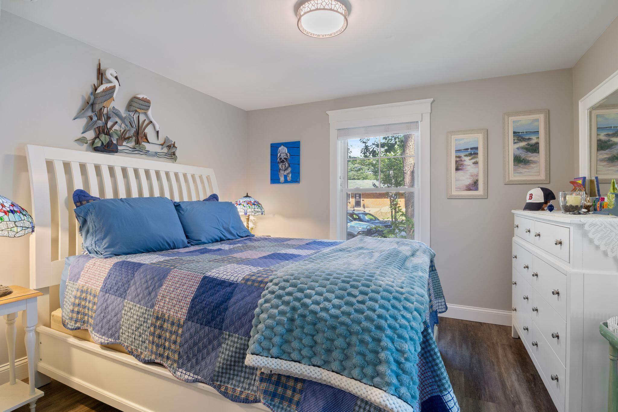 6 Bower Lane Property Photo 22