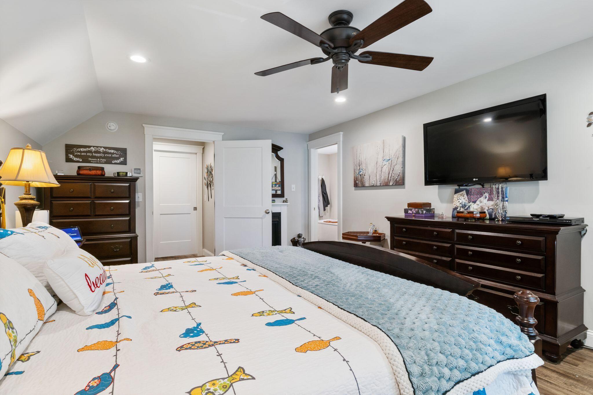 6 Bower Lane Property Photo 35