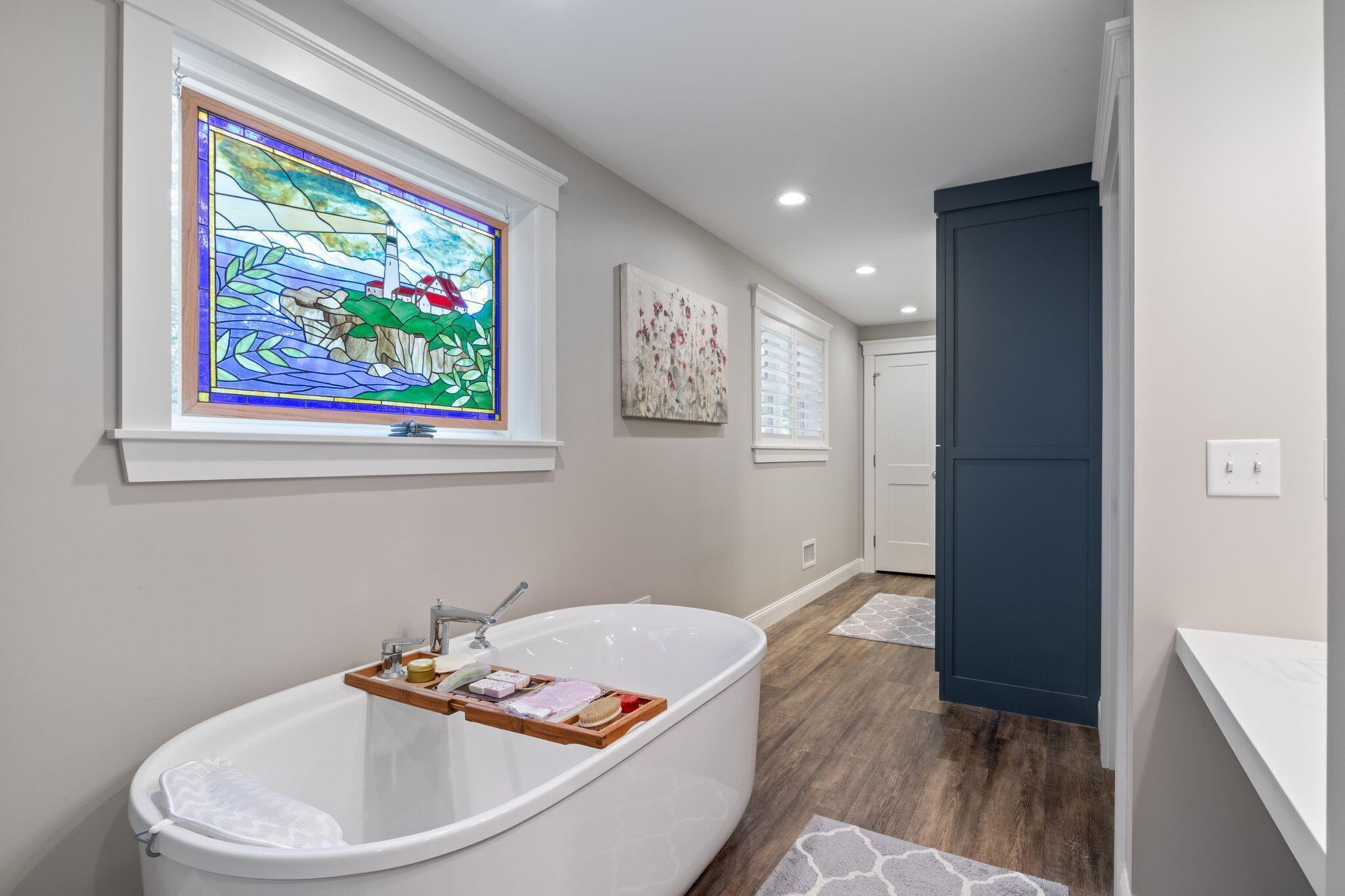 6 Bower Lane Property Photo 40