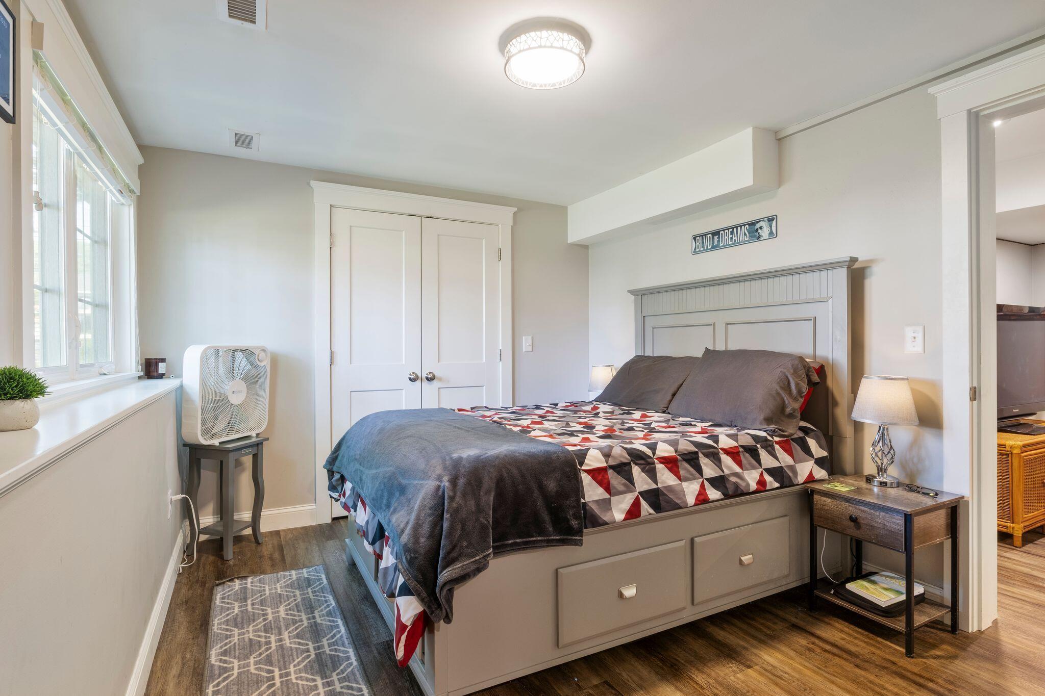 6 Bower Lane Property Photo 50