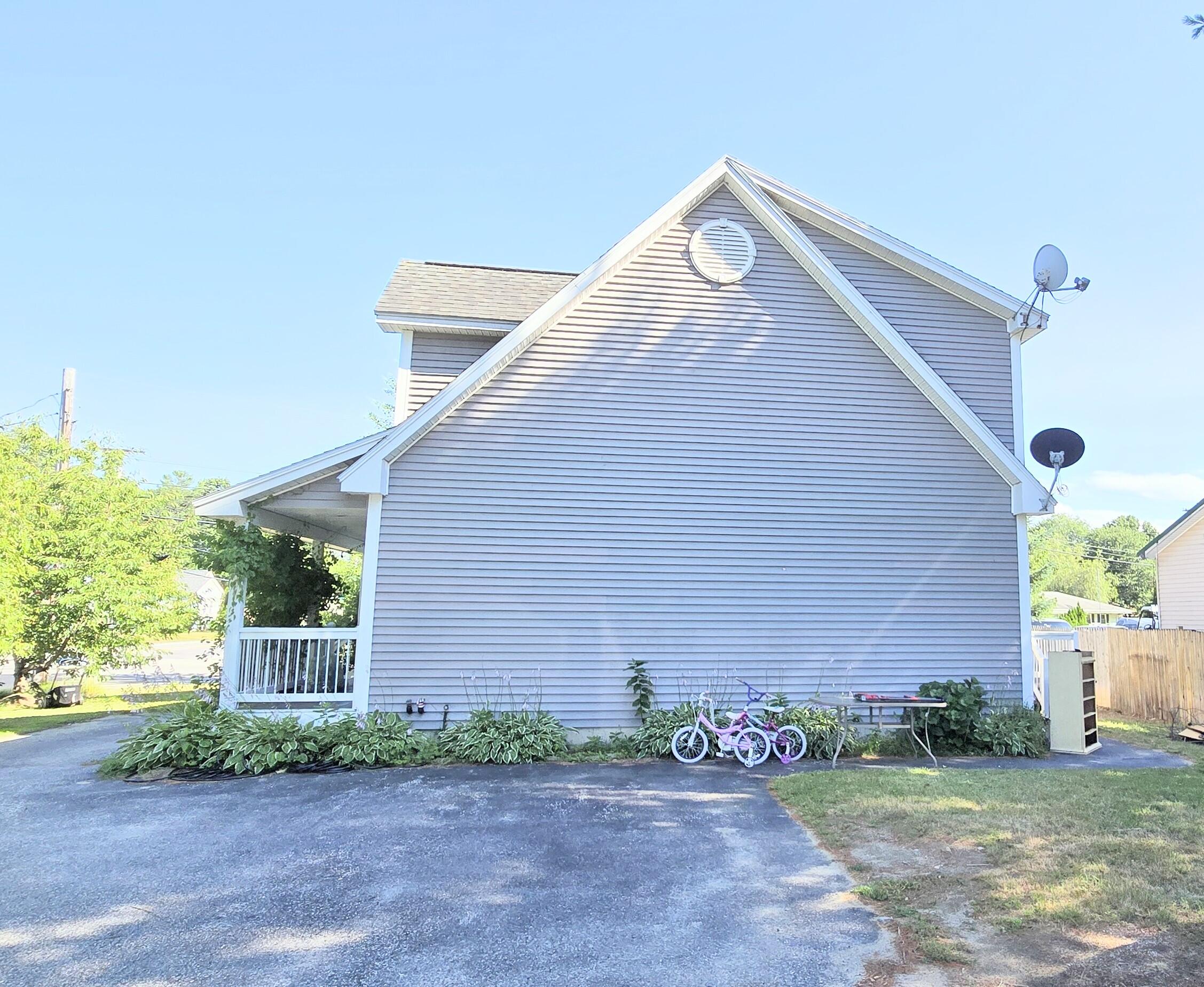 71 Grove Street Property Photo 3