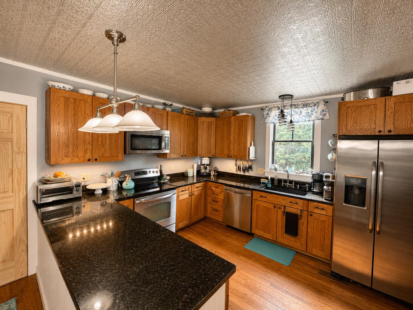 96 Dyer's Bay Road Property Photo 3