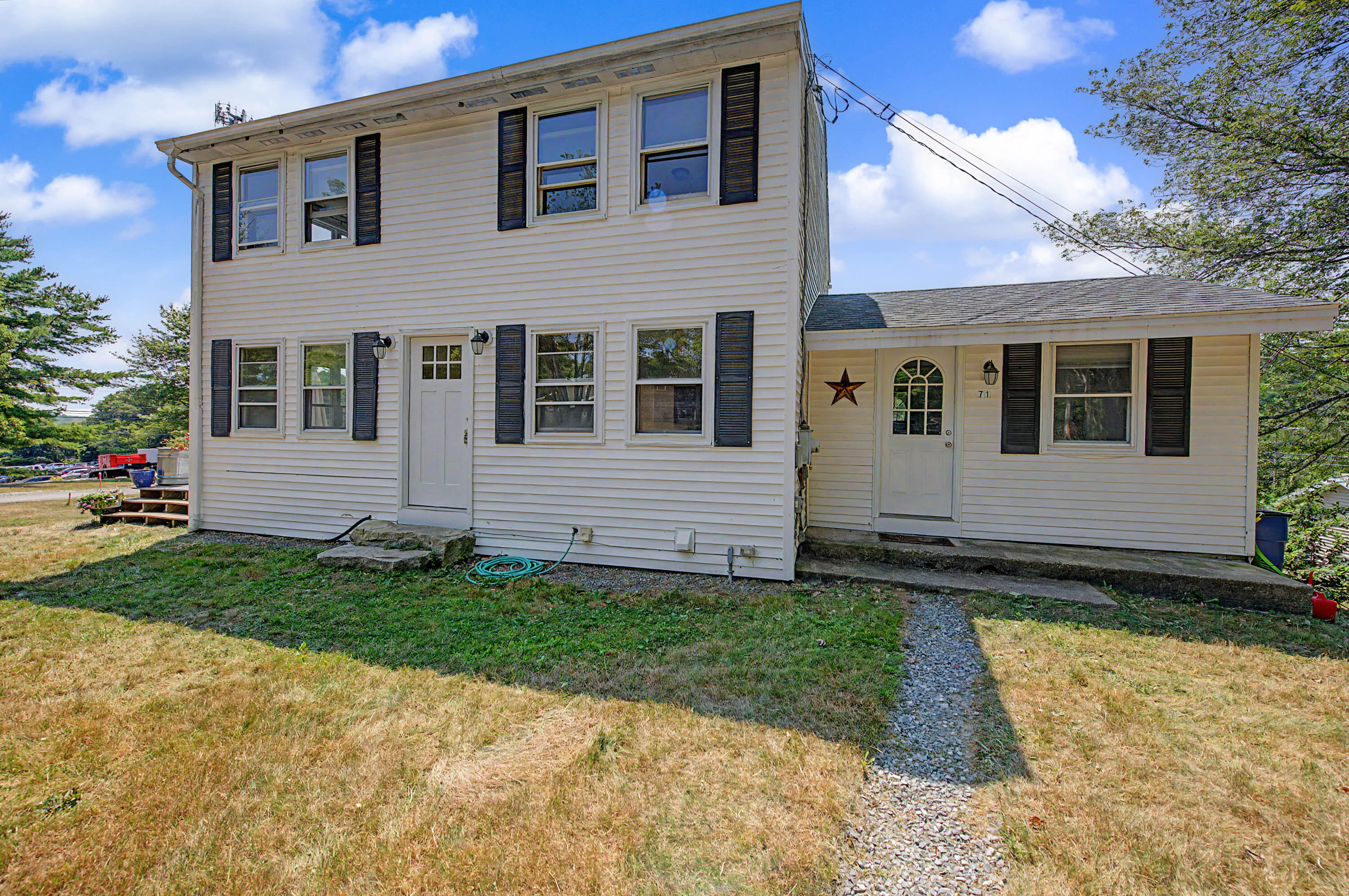 71 Middle Road Property Photo 1