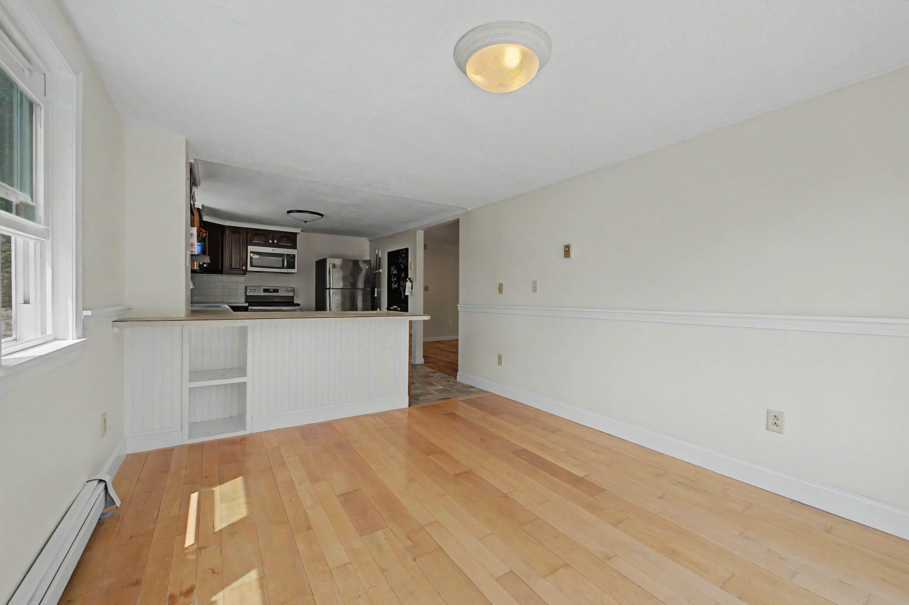 71 Middle Road Property Photo 11