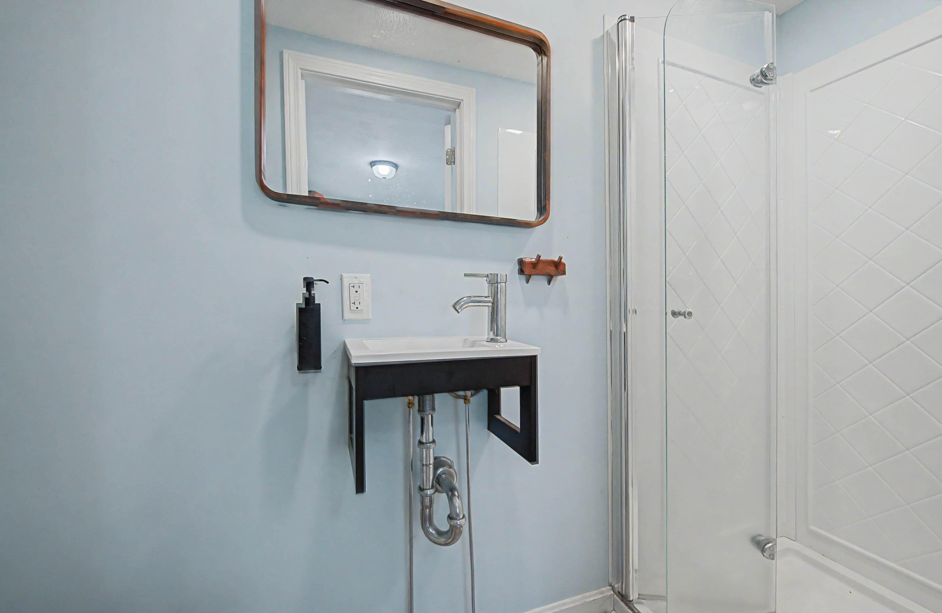 71 Middle Road Property Photo 16