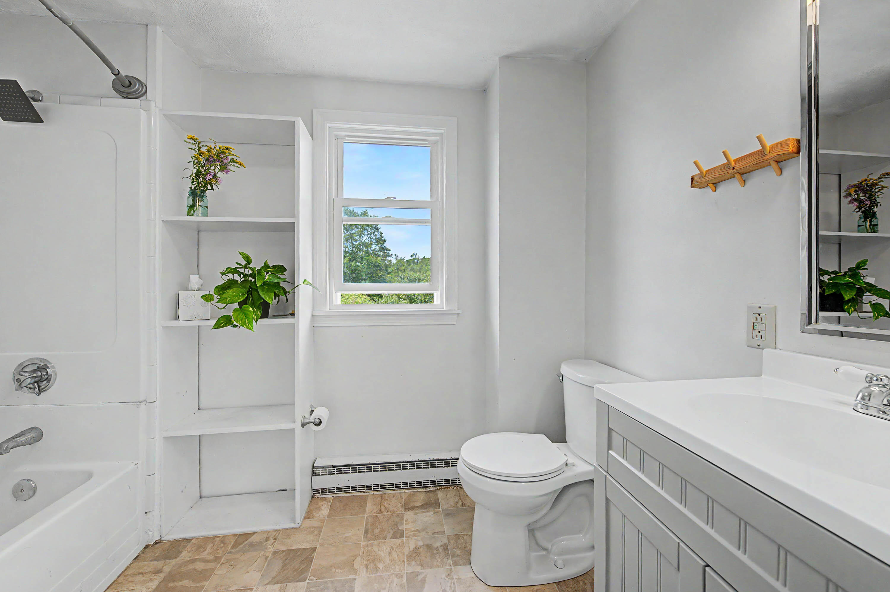 71 Middle Road Property Photo 24